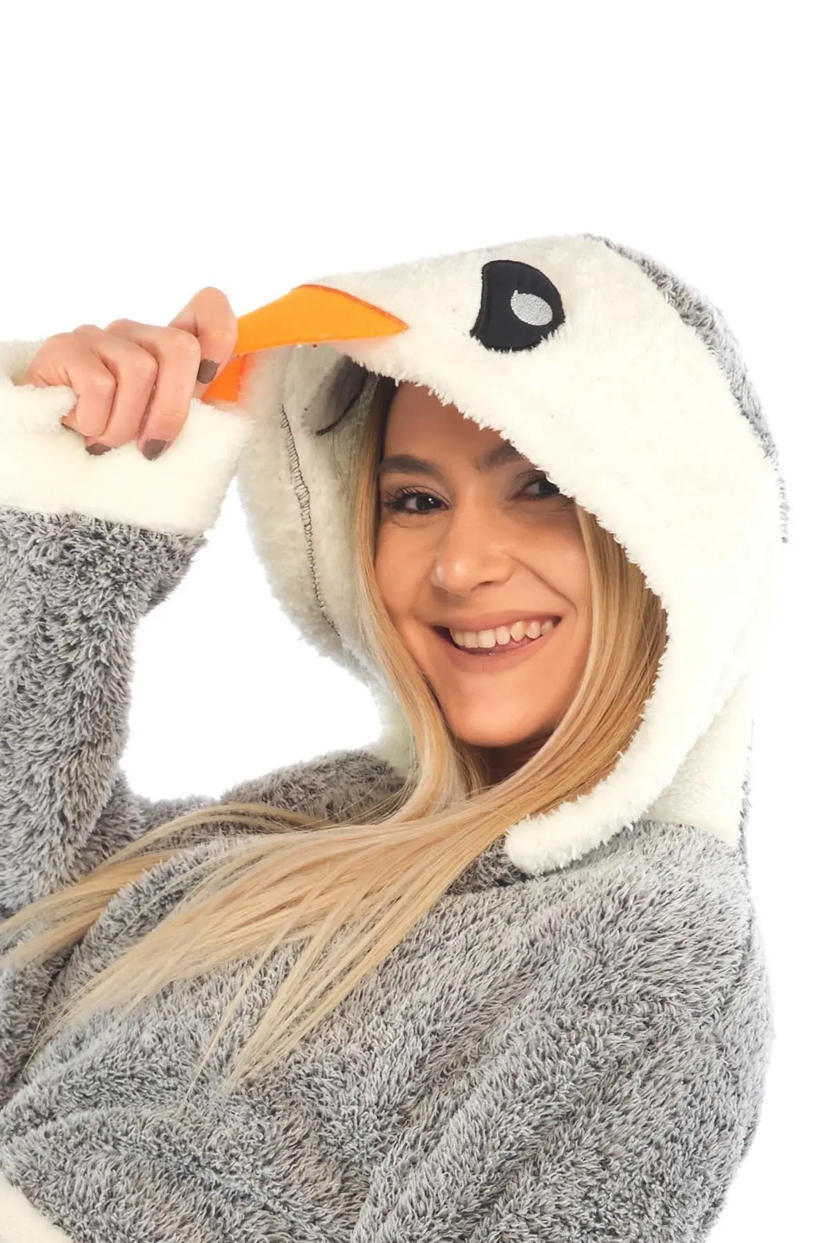 Kadın Gri Penguen Nakışlı Kapüşonlu Wellsoft Peluş Sabahlık