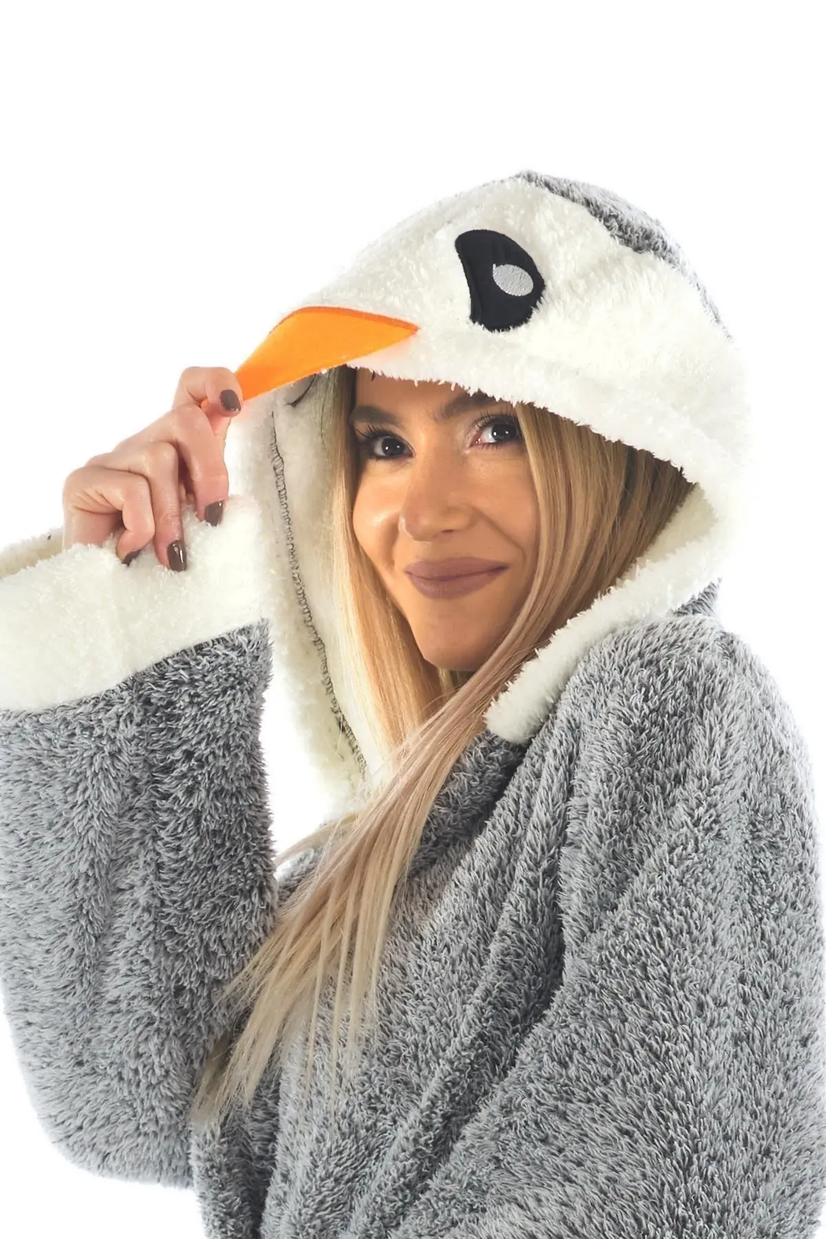 Kadın Gri Penguen Nakışlı Kapüşonlu Wellsoft Peluş Sabahlık