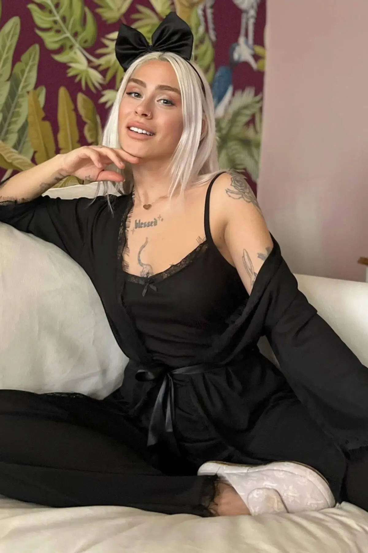 Pijamaevi Dark Black Desenli Sabahlıklı Pegasus Pijama Takımı