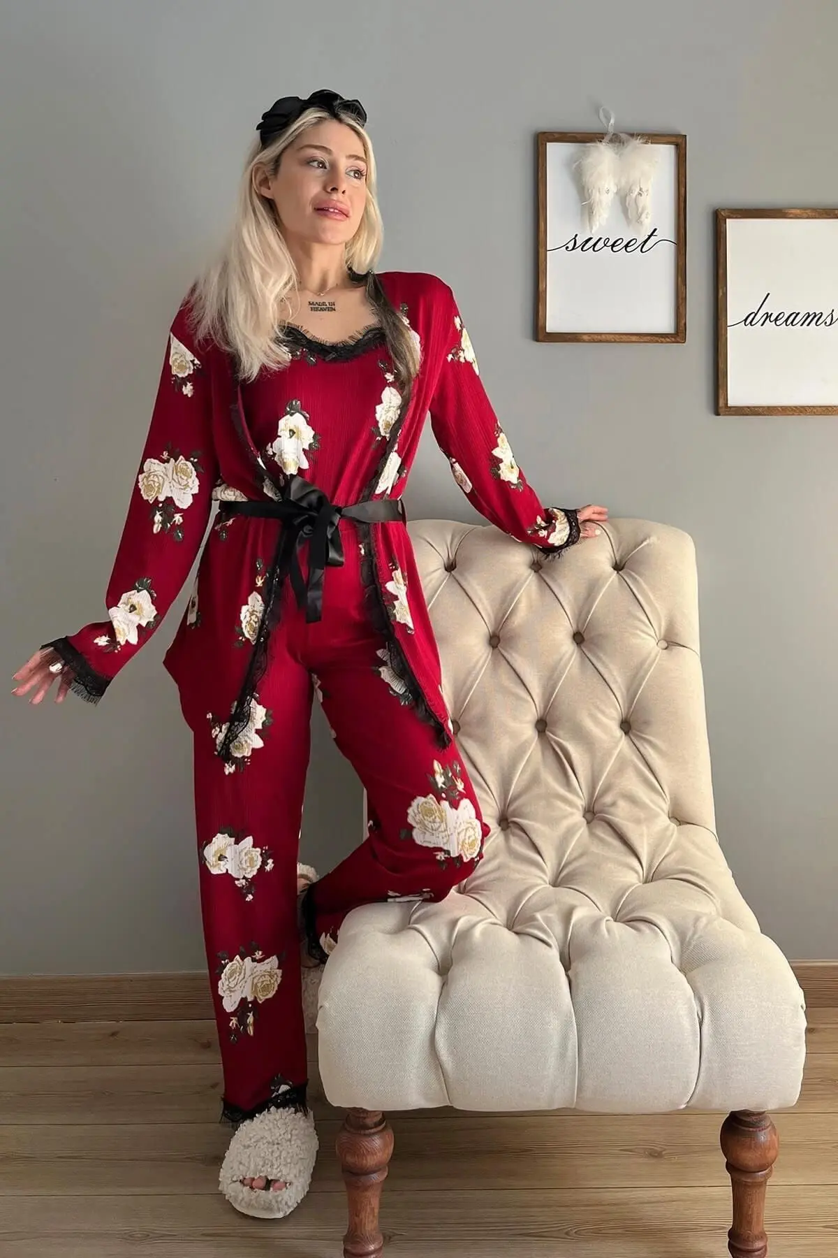 Bordo Çiçek Desenli Sabahlıklı Pegasus Pijama Takımı
