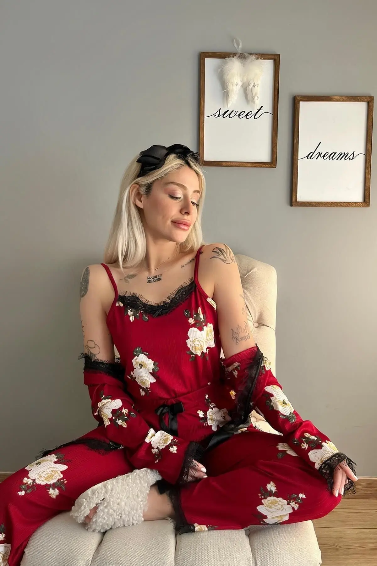 Bordo Çiçek Desenli Sabahlıklı Pegasus Pijama Takımı