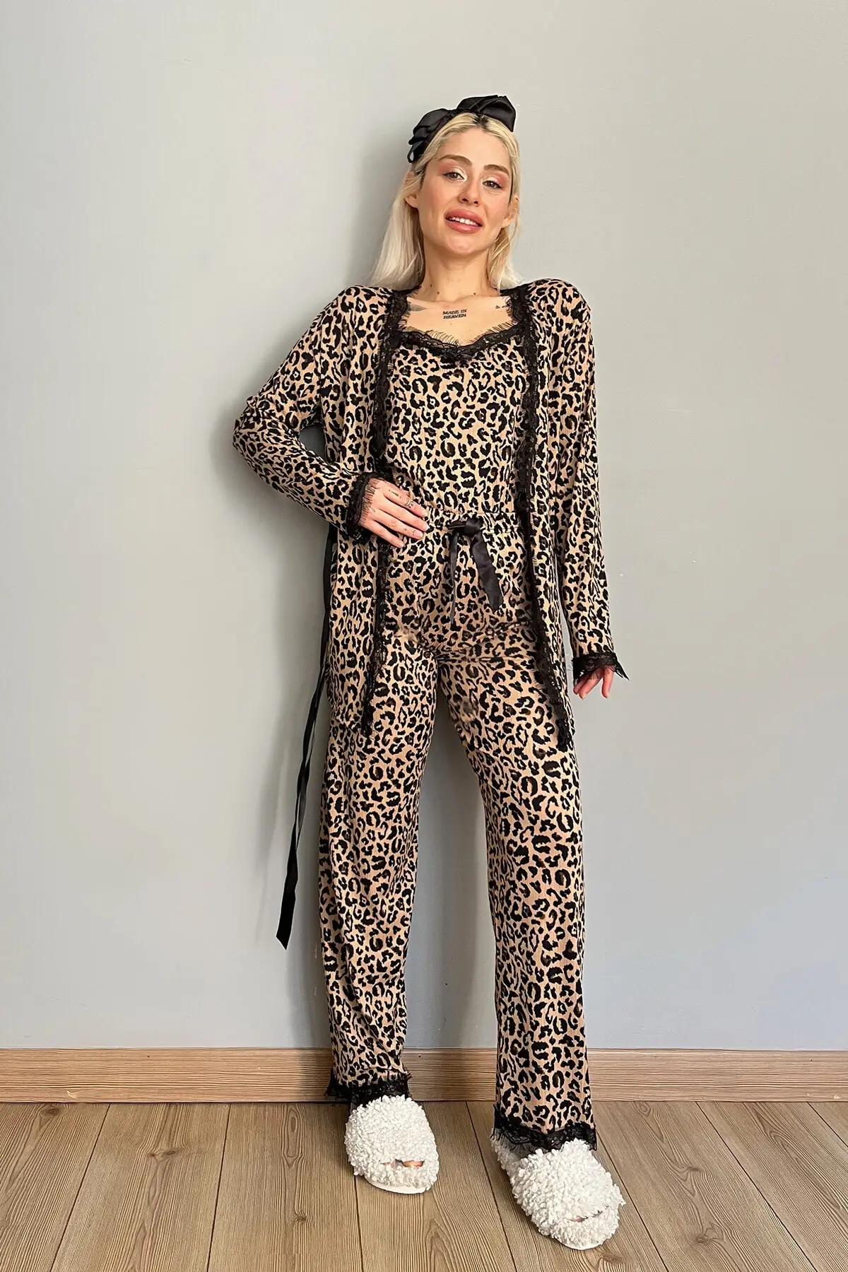 Kadın Kahverengi Leopar Desenli Sabahlıklı Pegasus Pijama Takımı