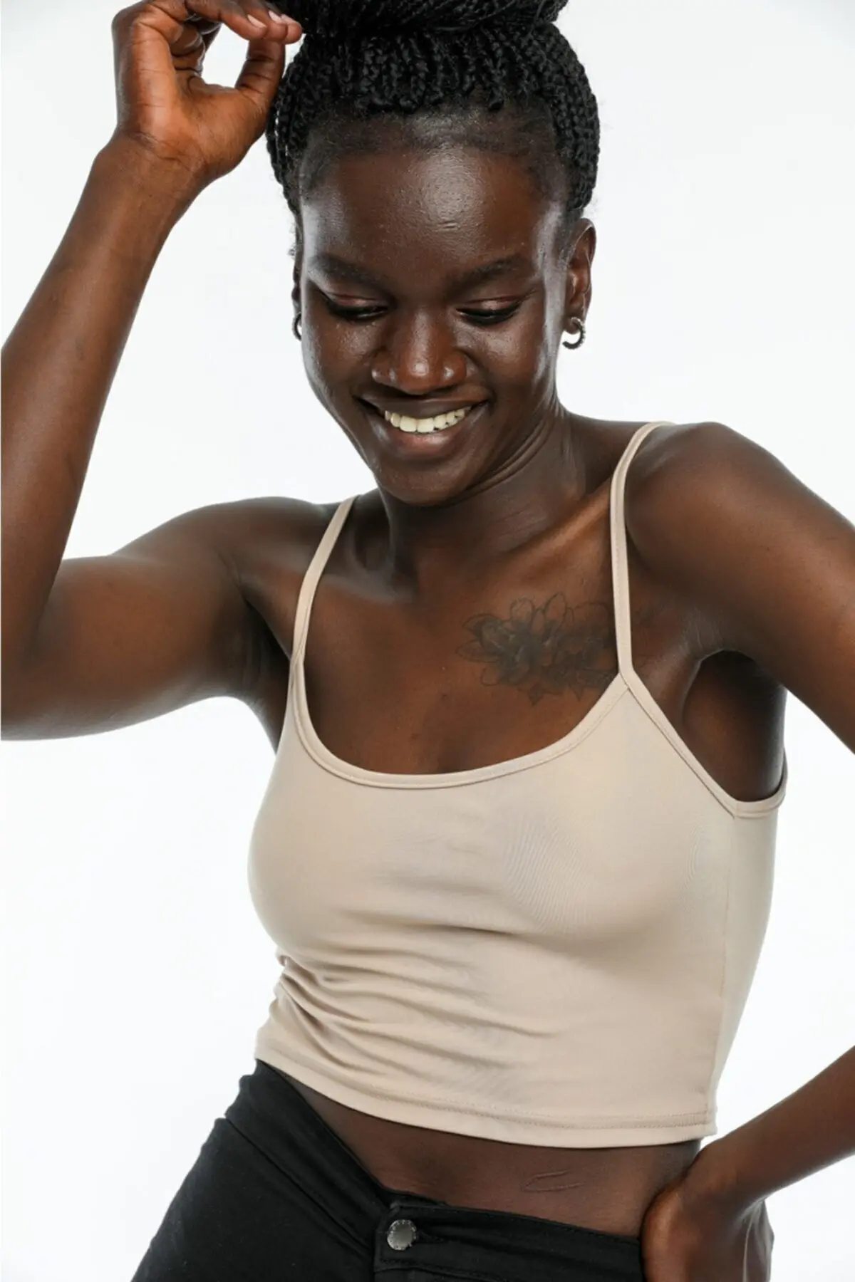 Kadın Bej Rengi Scuba Kumaş Ip Askılı Crop Top