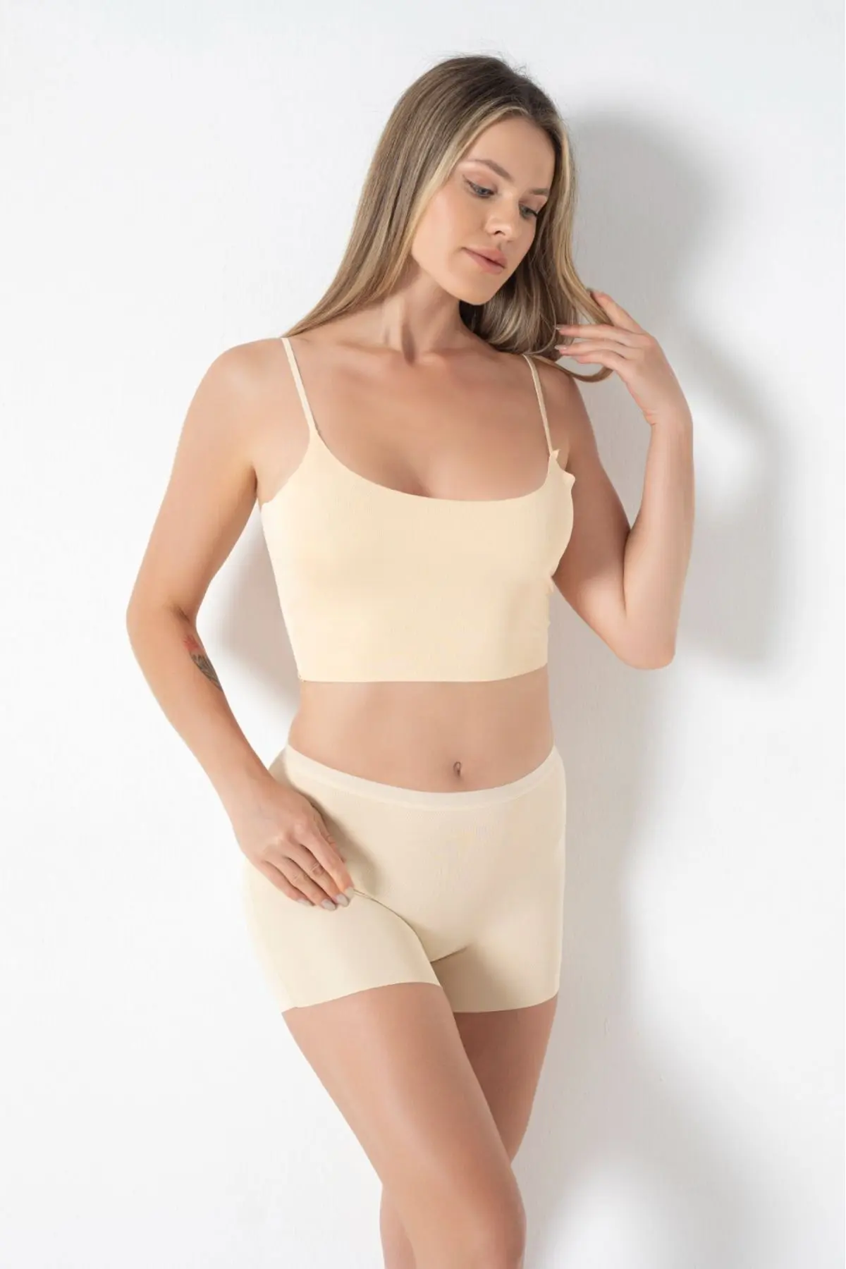 Basic Lazer Kesim Dikişsiz Kadın Boxer/şort 2400