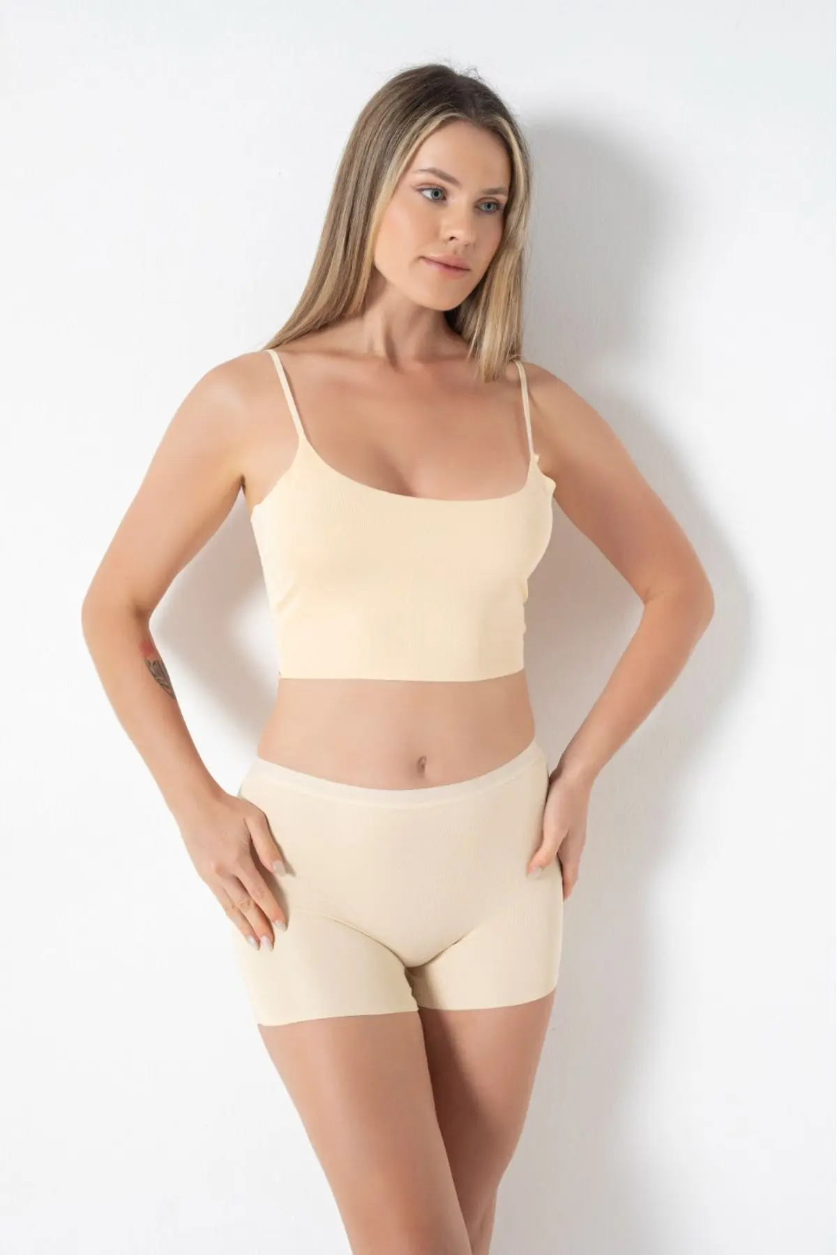 Miss Blue Moon Basic Lazer Kesim Dikişsiz Kadın Boxer/şort 2400