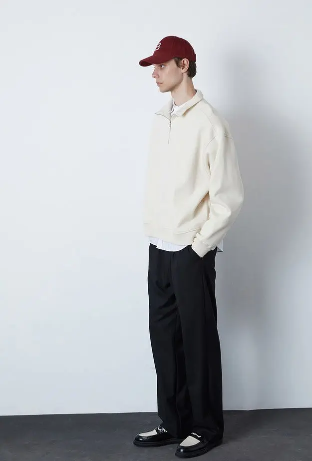 Dik Yaka Oversize Sweatshirt