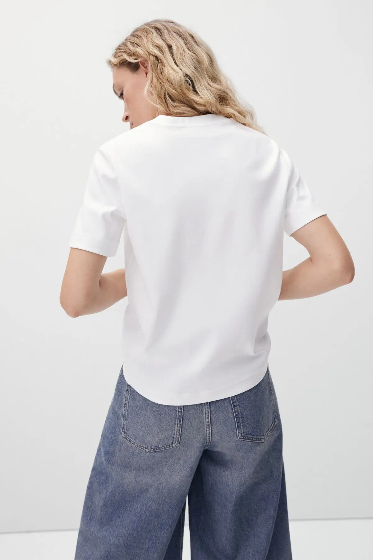 Kısa Kollu Pamuklu T-shirt