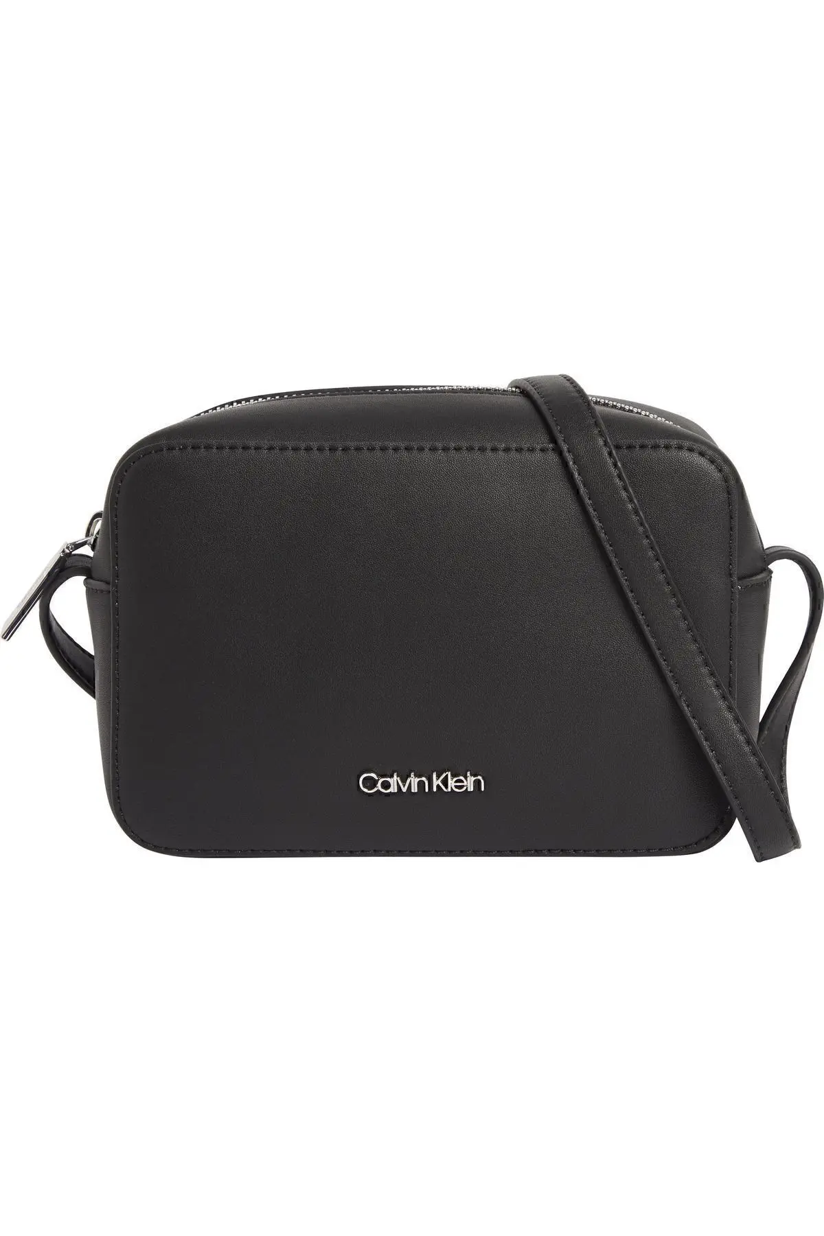 Calvin Klein Siyah Suni Deri Çapraz Askılı Omuz Çantası - Günlük Kullanım Için Şık Ve Fonksiyonel
