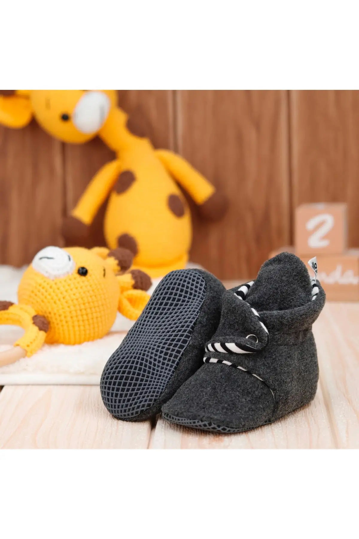 Bebek Antrasit Kaydırmaz Taban Organik Pamuk Astarlı Ev Patiği