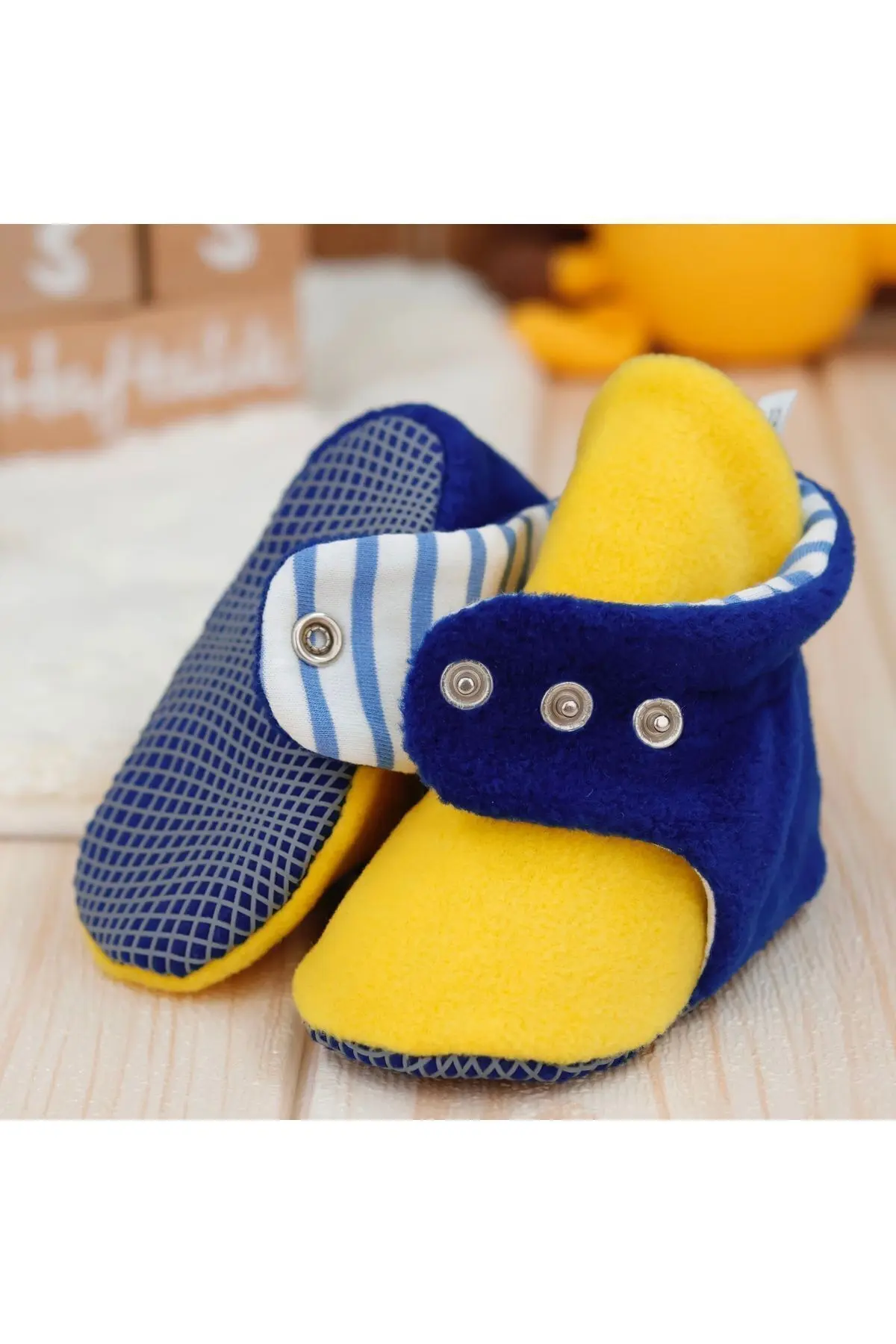 Kaydırmaz Taban Bebek Pandufu İlkadım Ev Patiği Terletmeyen Organik Pamuk Astarlı