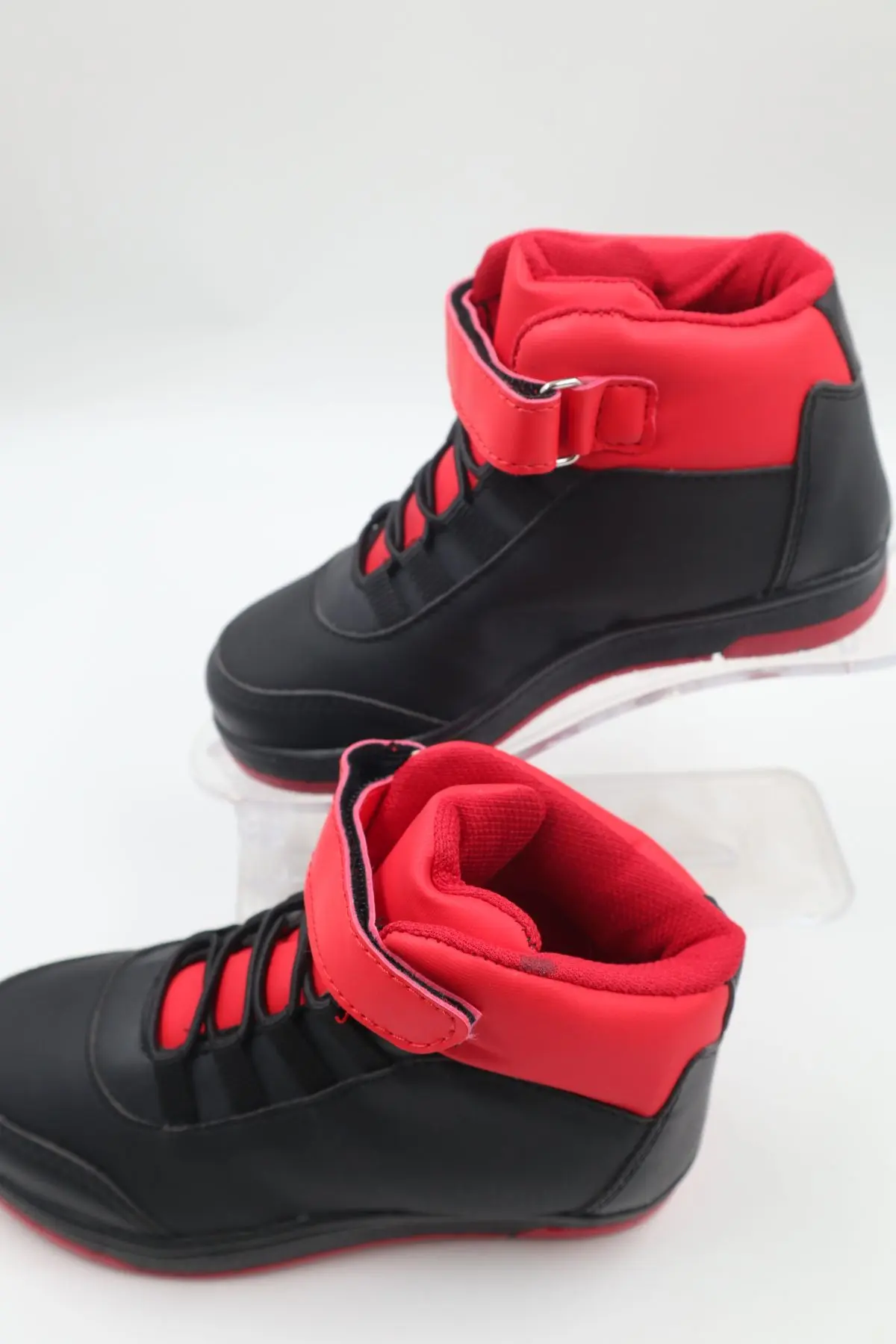 Çocuk Bilekli Sıcak Astar Siyah Kırmızı Günlük Bot