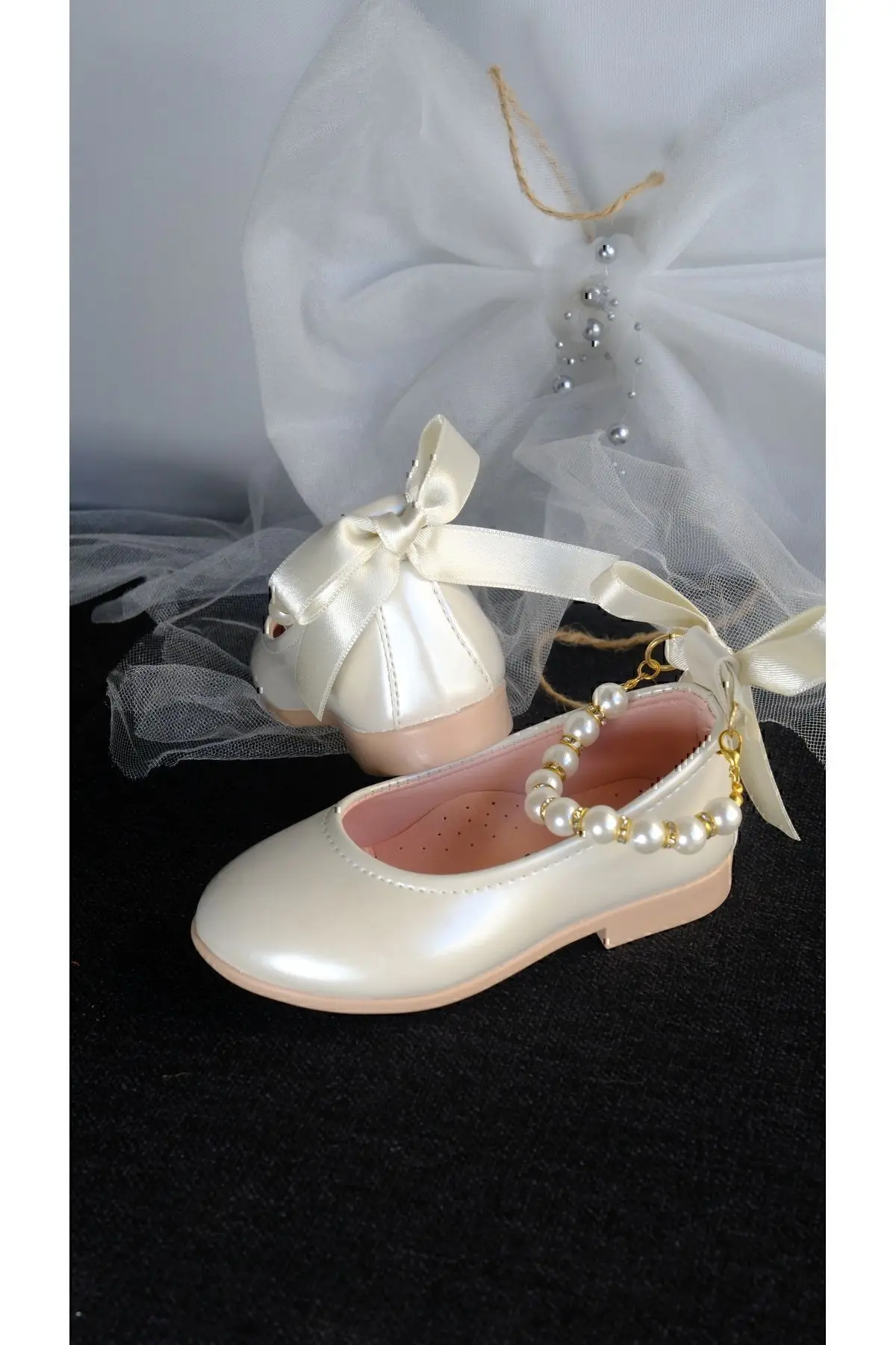 Kız Çocuk Parlak Sedef Bileği İncili Babet