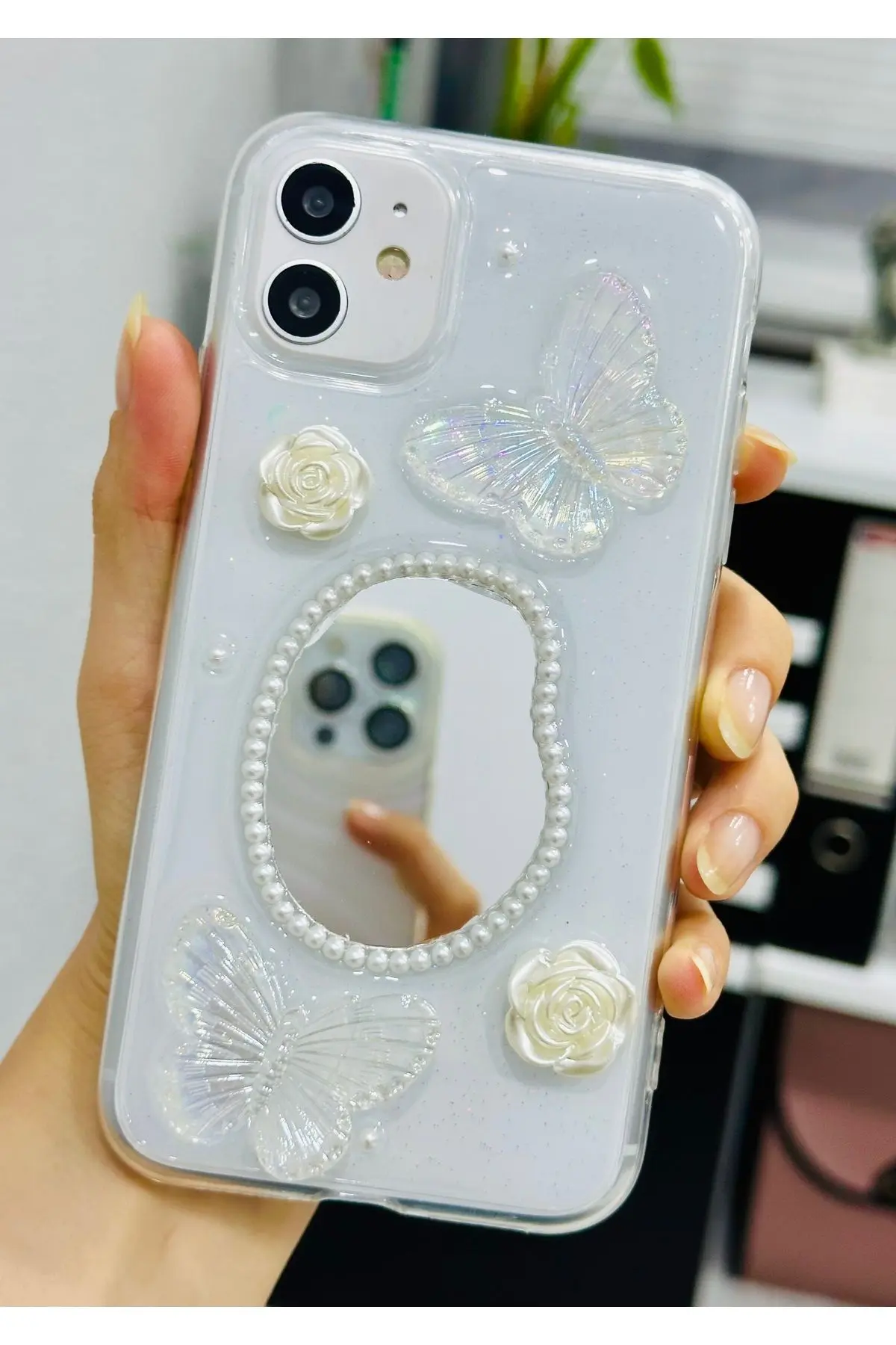 Iphone 11 Uyumlu 3d Oyuncak Aynalı Kelebek Tasarımlı Yumuşak Silikon Kılıf