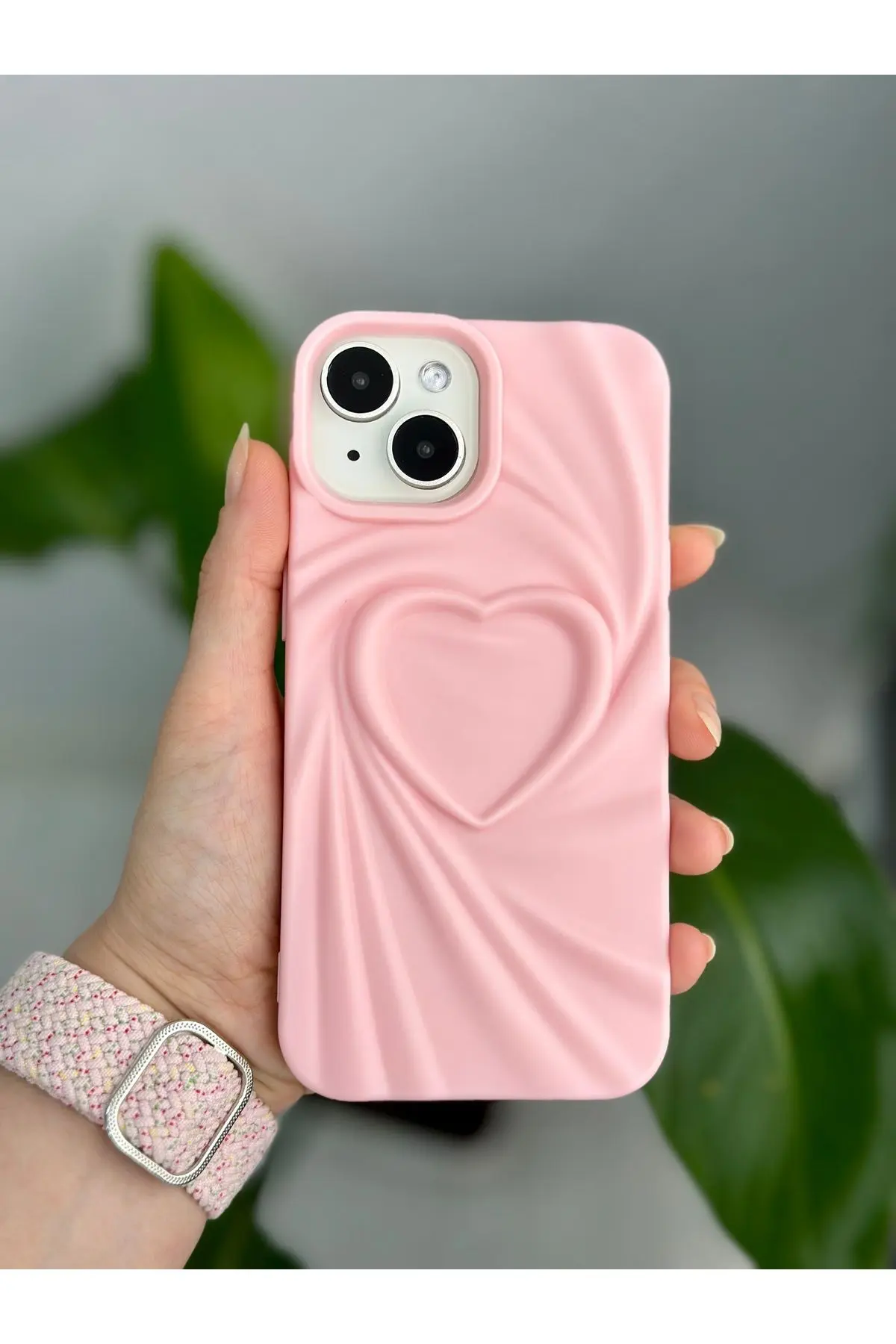 Go Aksesuar Apple Iphone 13 - 14 - 15  Uyumlu 3D Mat Saten Kalp Kabartma Desenli Darbe Önleyici Silikon Kılıf