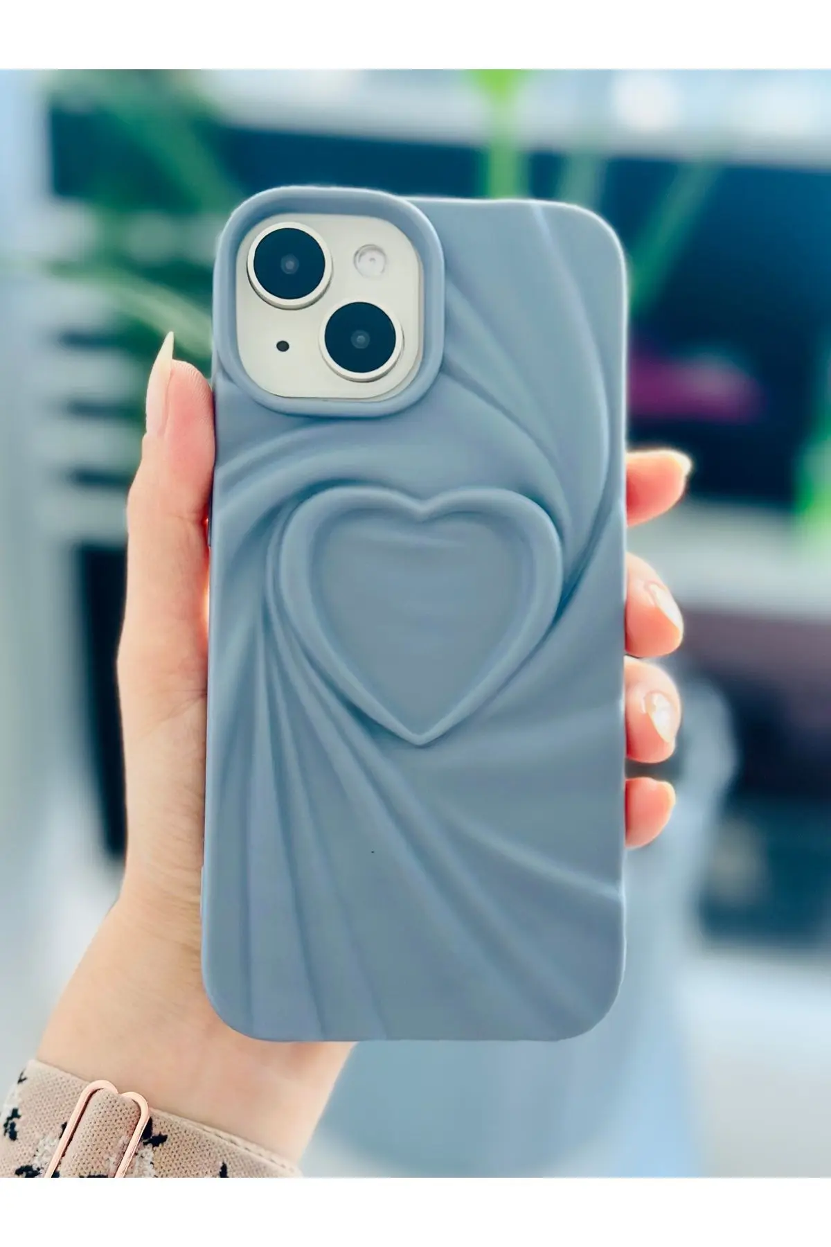 Apple Iphone 13 - 14 - 15  Uyumlu 3D Mat Saten Kalp Kabartma Desenli Darbe Önleyici Silikon Kılıf