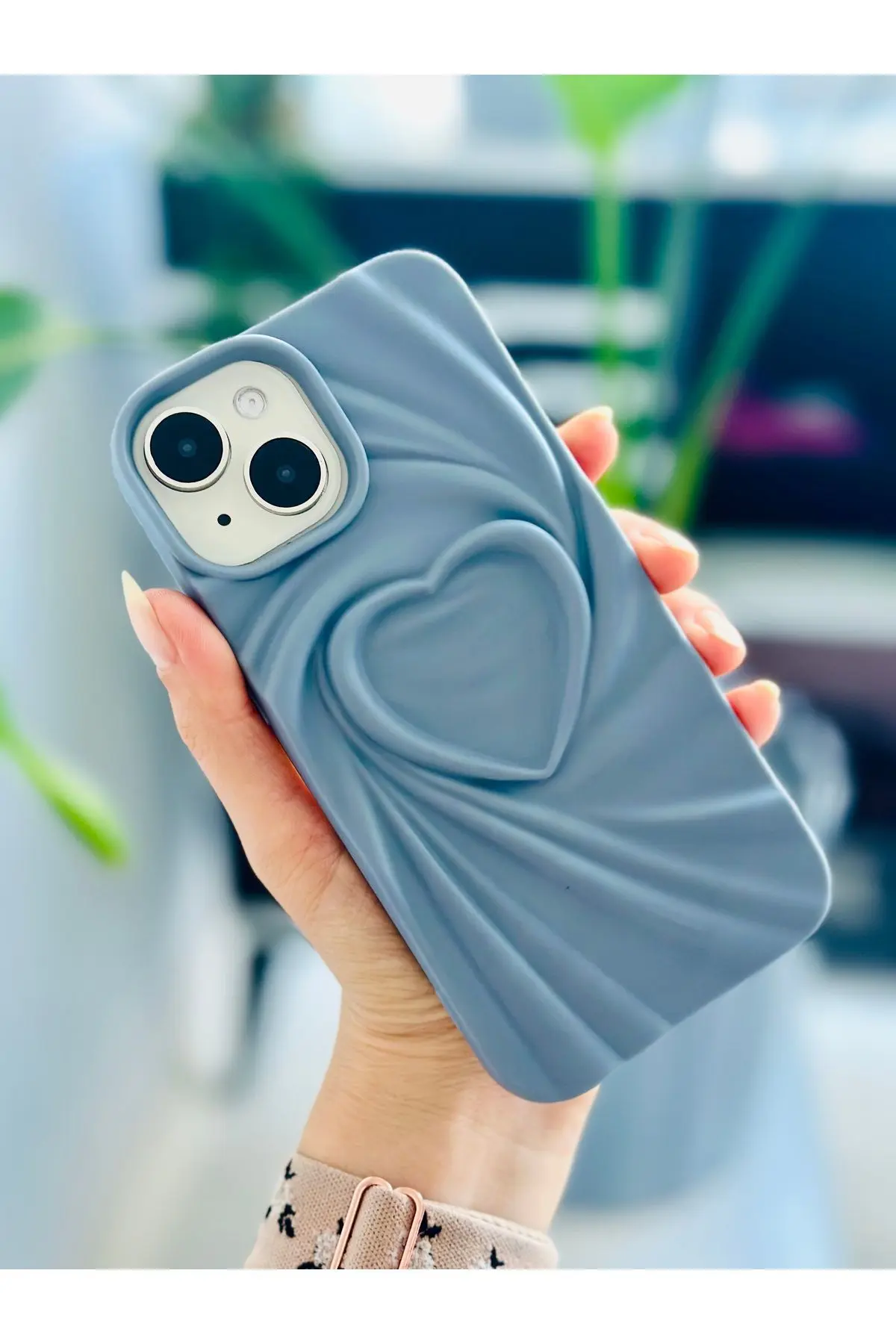 Go Aksesuar Apple Iphone 13 - 14 - 15  Uyumlu 3D Mat Saten Kalp Kabartma Desenli Darbe Önleyici Silikon Kılıf