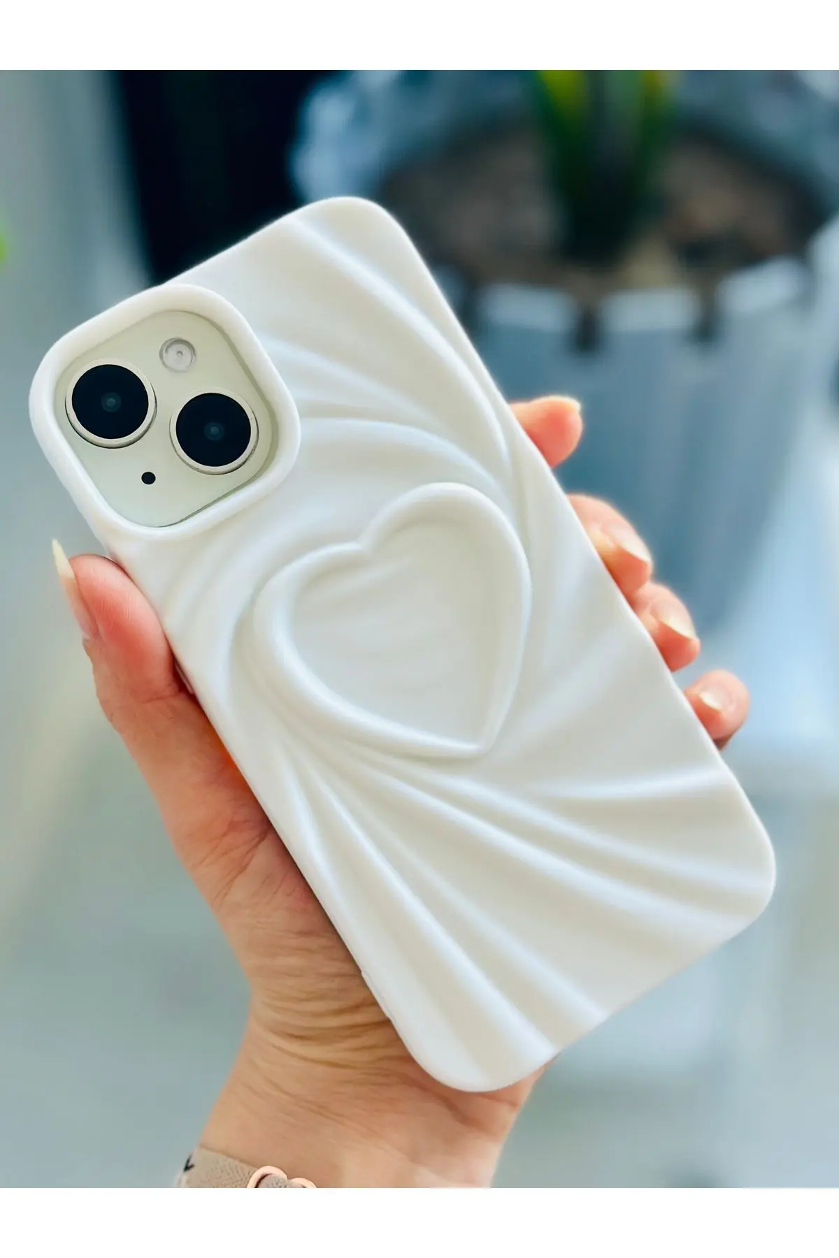 Go Aksesuar Apple Iphone 13 - 14 - 15  Uyumlu 3D Mat Saten Kalp Kabartma Desenli Darbe Önleyici Silikon Kılıf