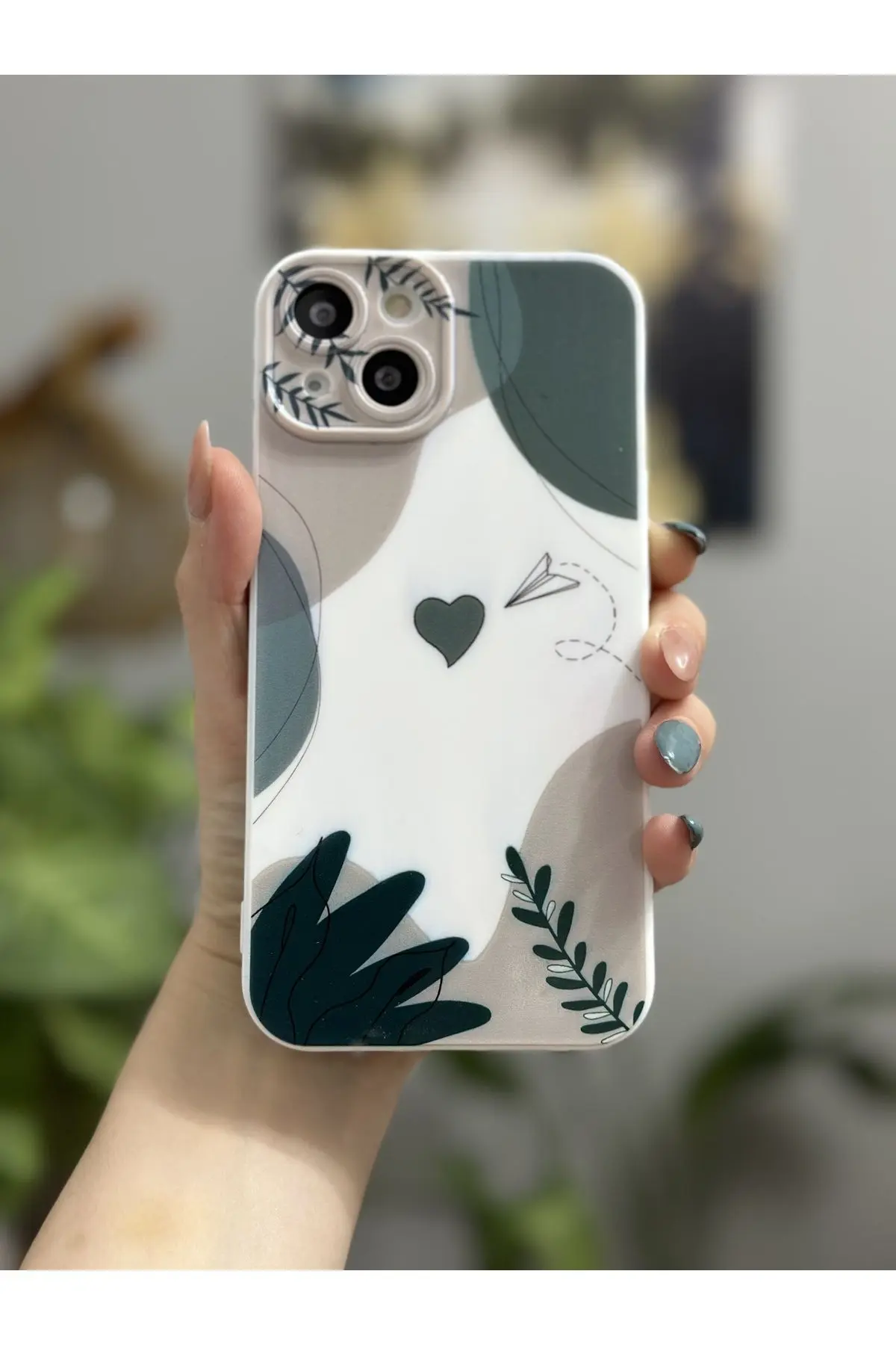 Iphone 13 ve 14 Uyumlu Secret Garden İçi Kadife Lansman Kılıf