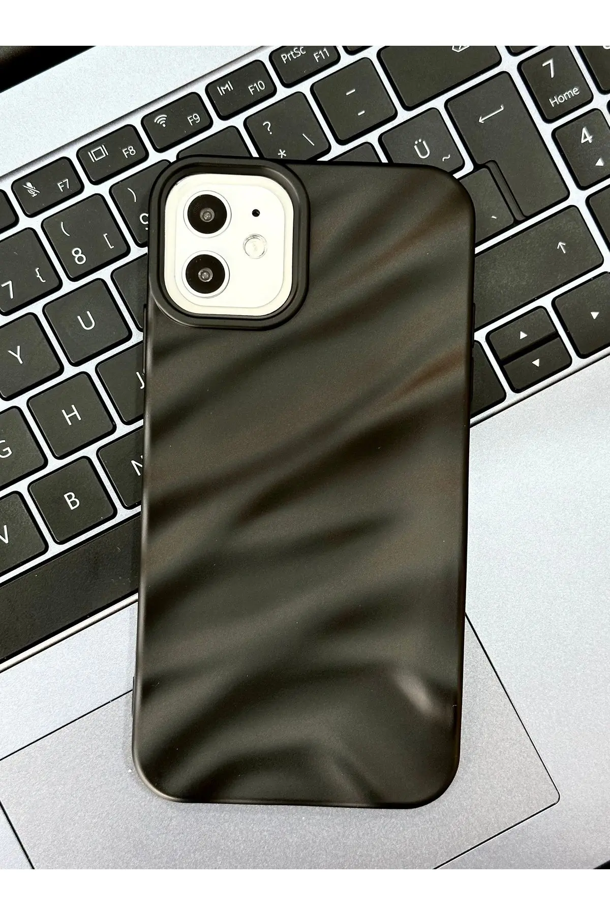 Iphone 11 Uyumlu 3d Wave Kabartma Mat Silikon Kılıf