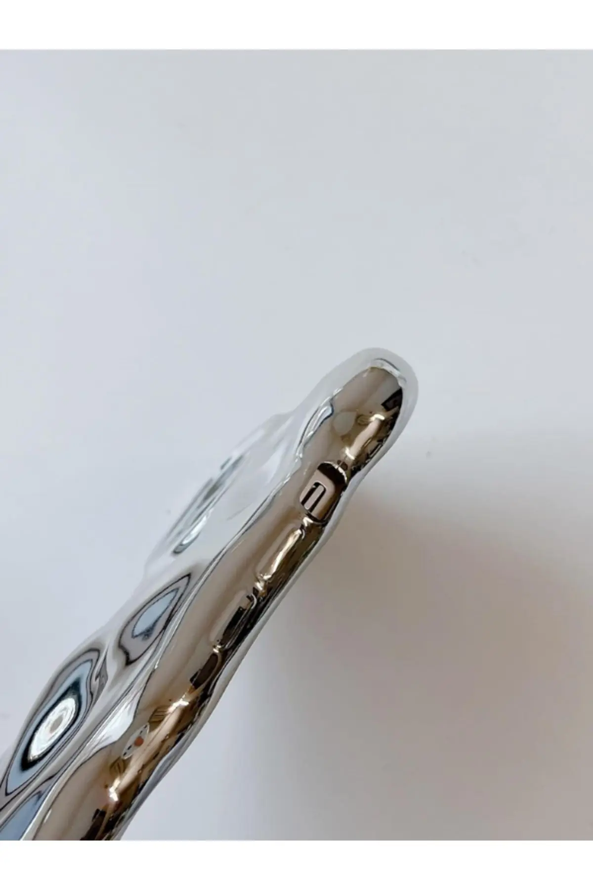 İphone 11 Uyumlu Kılıf Wave Parlak Dalgalı Şık Darbelere Karşı Dayanıklı Kamera Korumalı Esnek Kapak