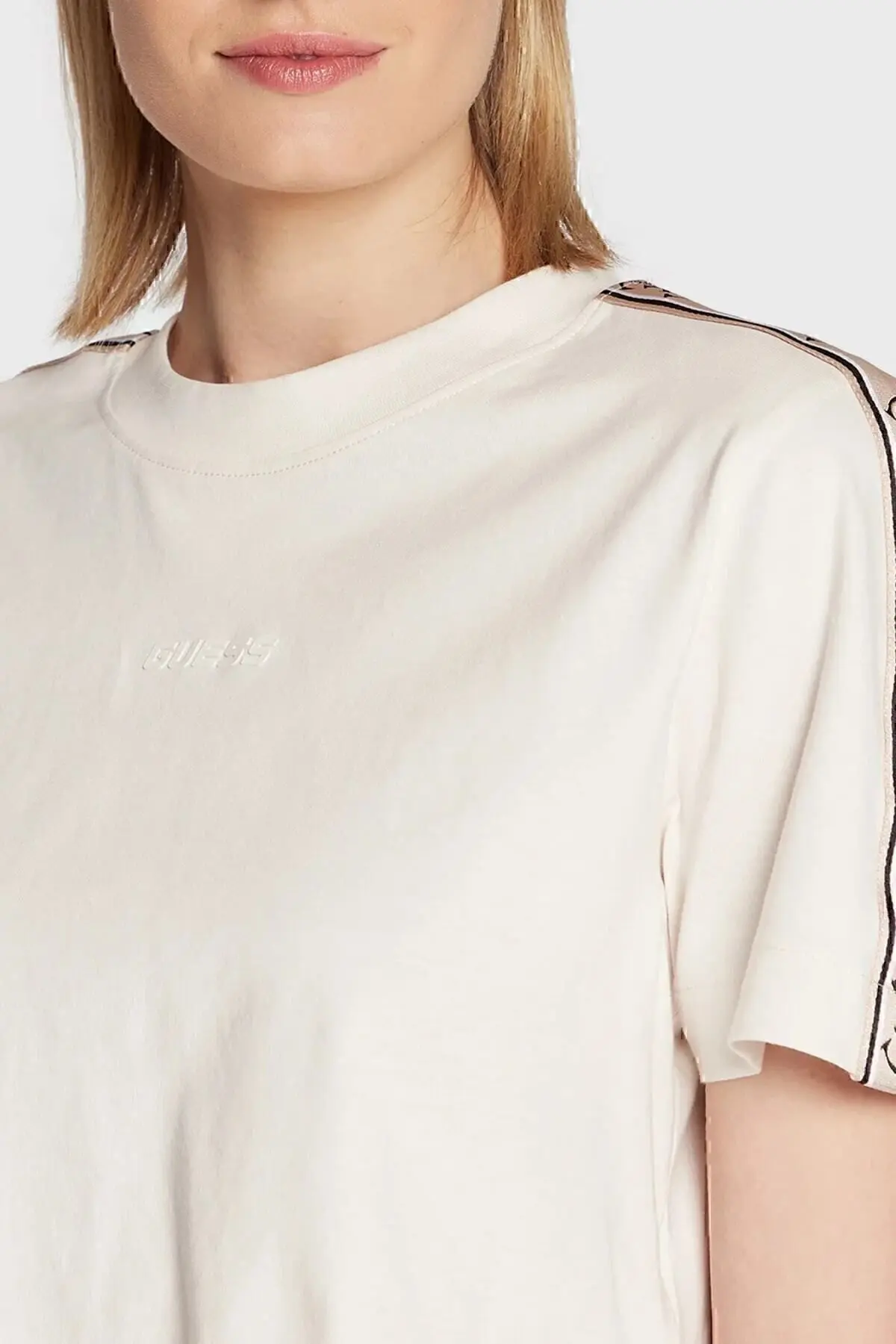 Logo Bantlı % 100 Pamuk Bisiklet Yaka Relaxed Fit Britney T Shirt T Shirt V3rı08ı3z14 G6