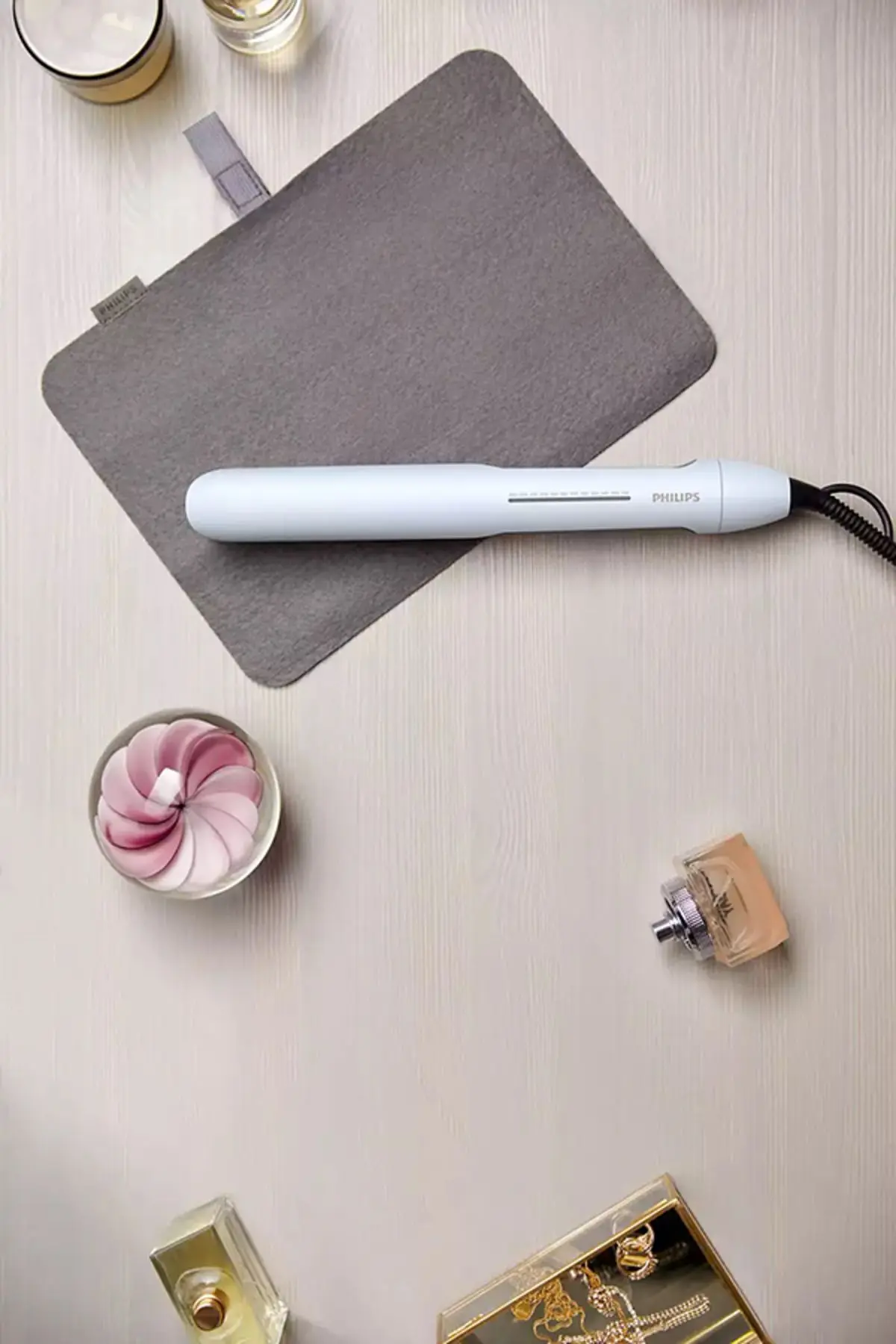 5000 Serisi Saç Düzleştirici - BHS520/00