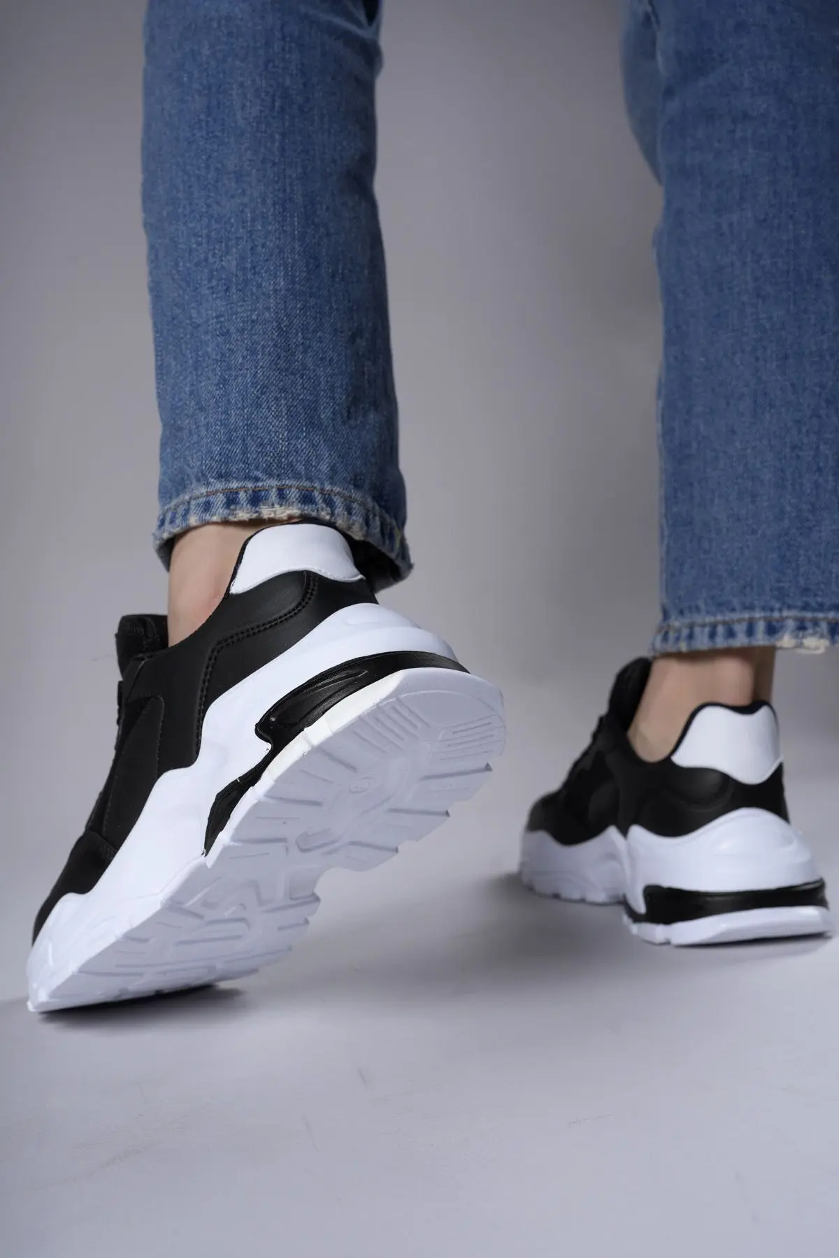 Delossiel Kadın Sneaker 0012159 Siyah Beyaz