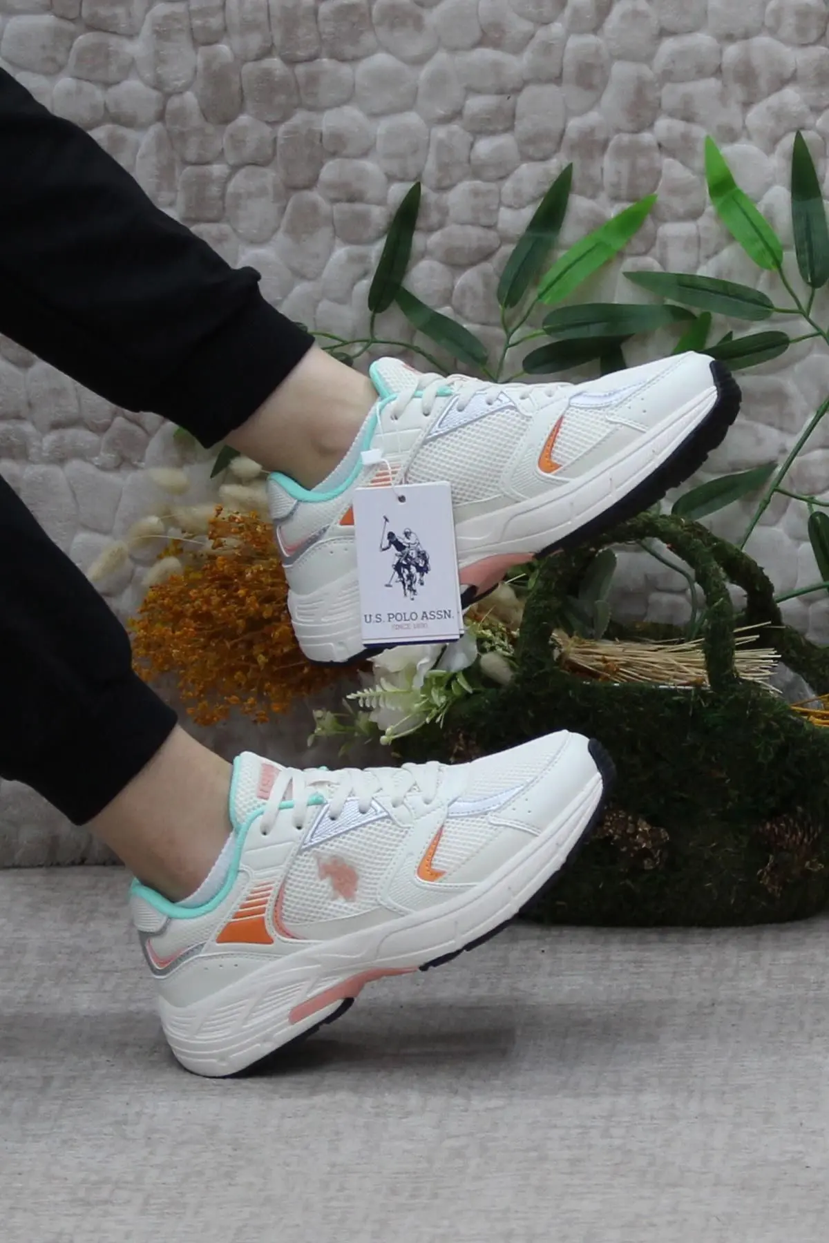 Sneaker