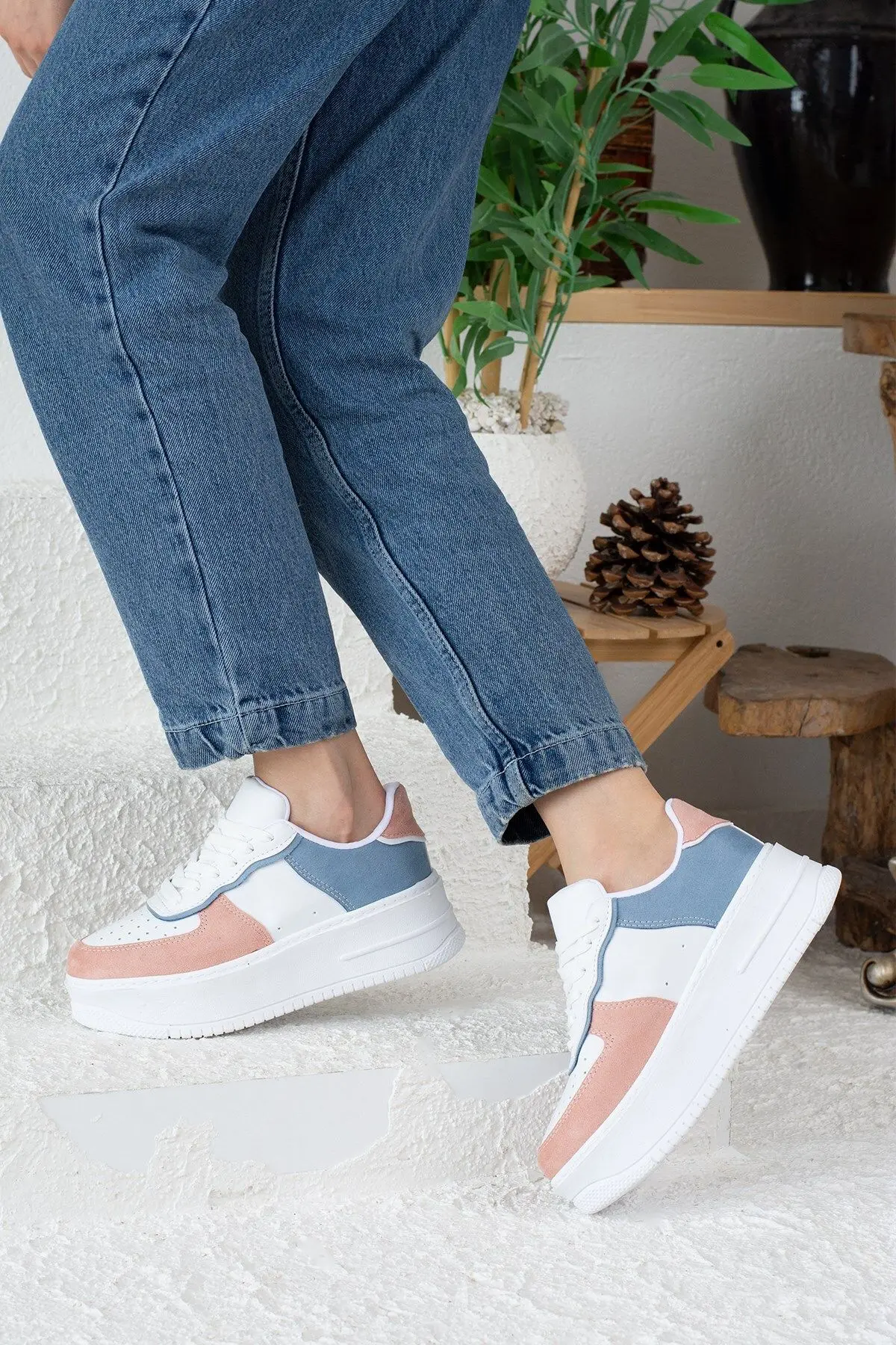 Günlük Kadın Sneaker Spor Ayakkabı Desenli Hafif Yüksek Taban Bağcıklı 001