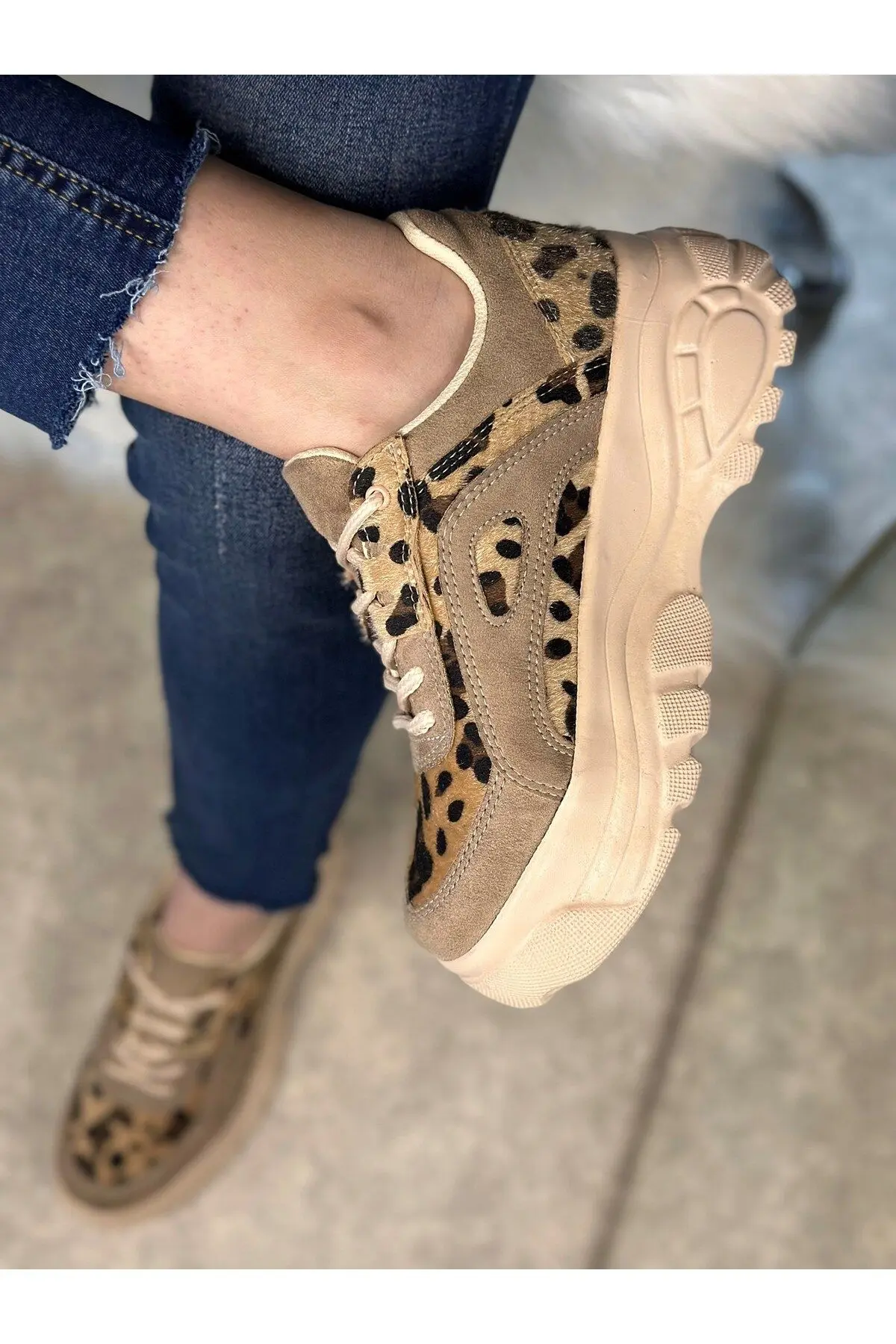 Günlük Kadın Bej Leopar Spor Ayakkabı Yüksek Taban 6 Cm Sneaker 001