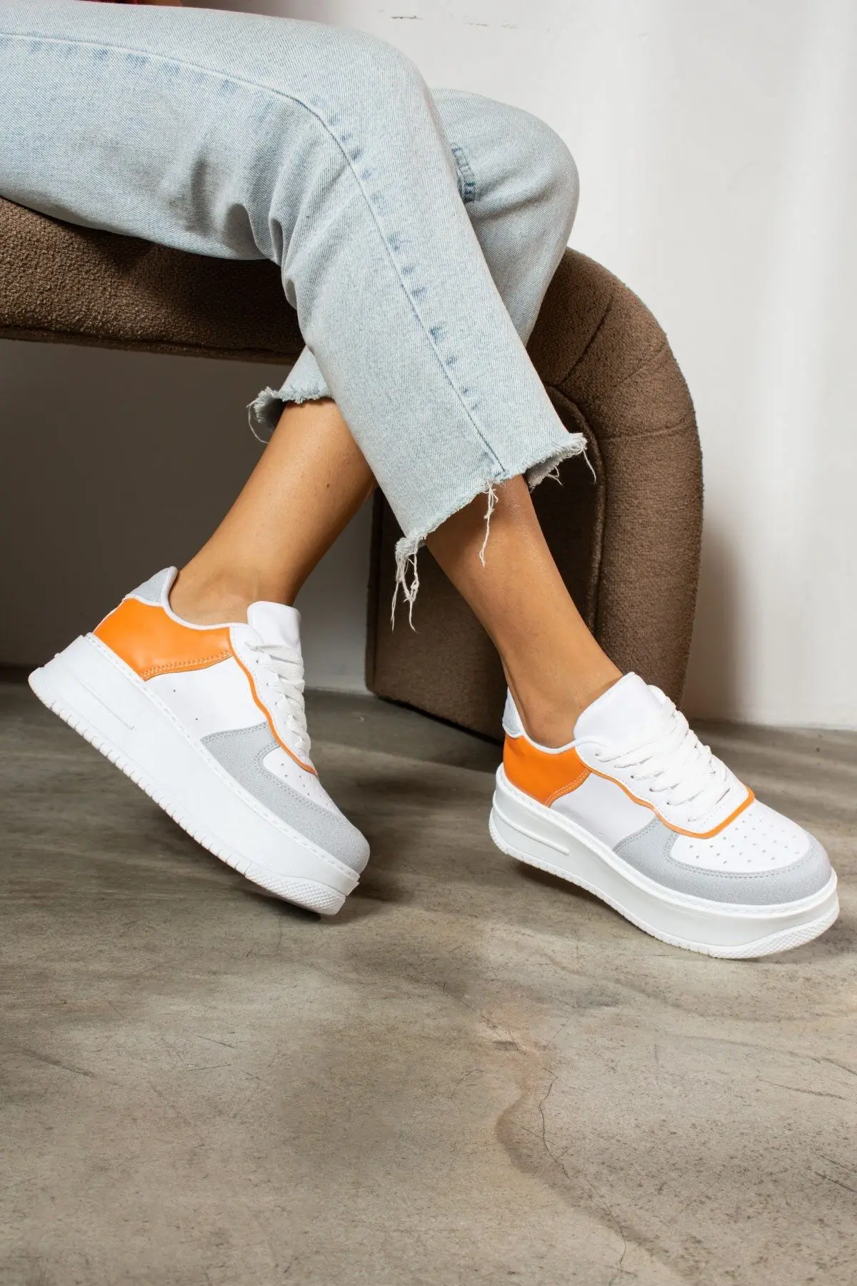 Günlük Kadın Sneaker Spor Ayakkabı Desenli Hafif Yüksek Taban Bağcıklı 001