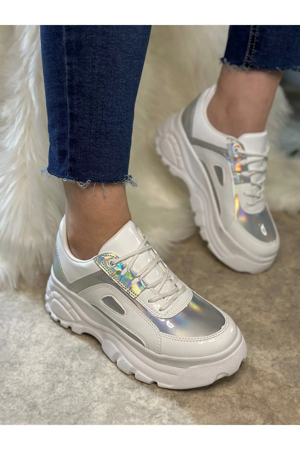 Günlük Kadın Beyaz Hologram Spor Ayakkabı Yüksek Taban 6 Cm Sneaker 001