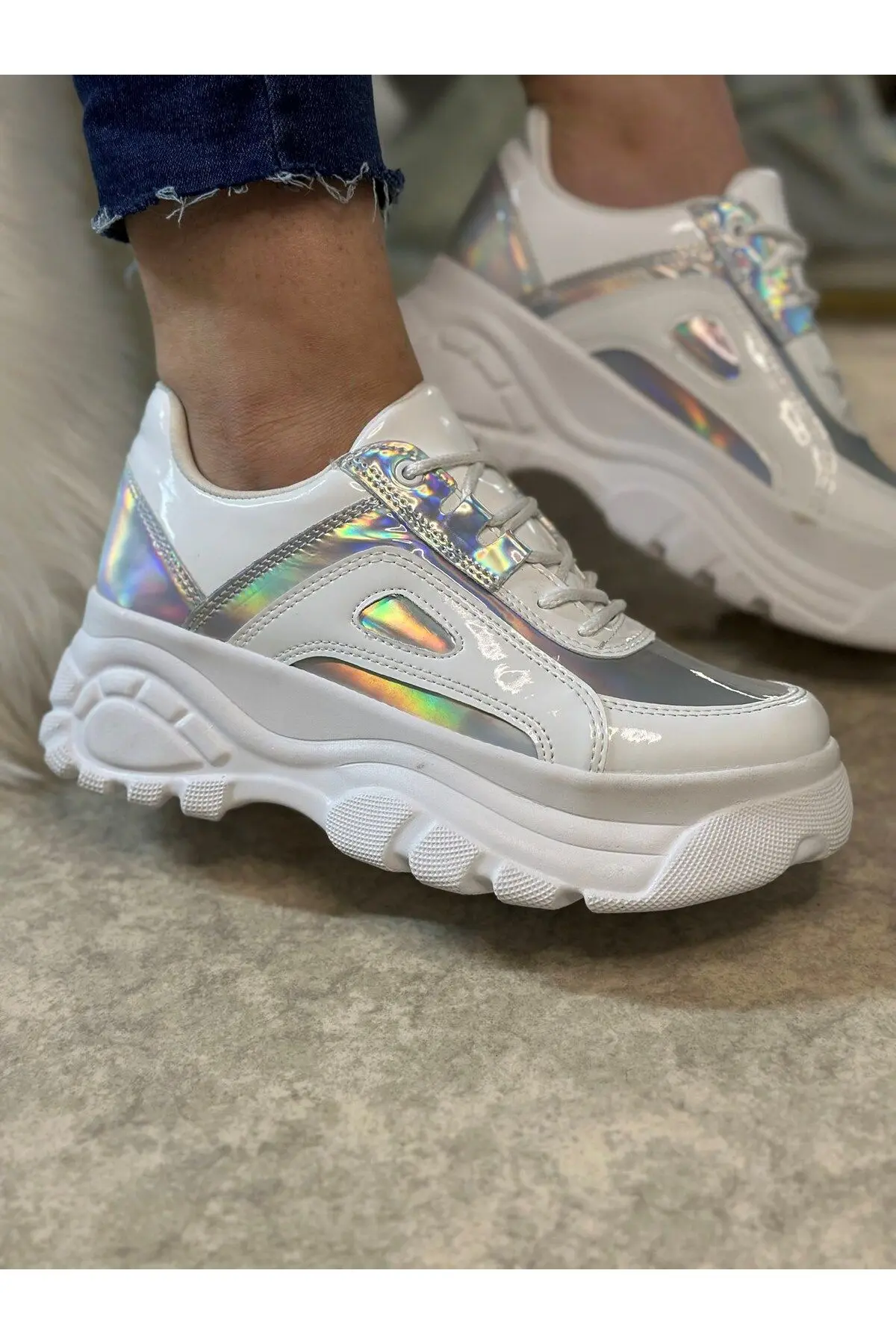 Günlük Kadın Beyaz Hologram Spor Ayakkabı Yüksek Taban 6 Cm Sneaker 001