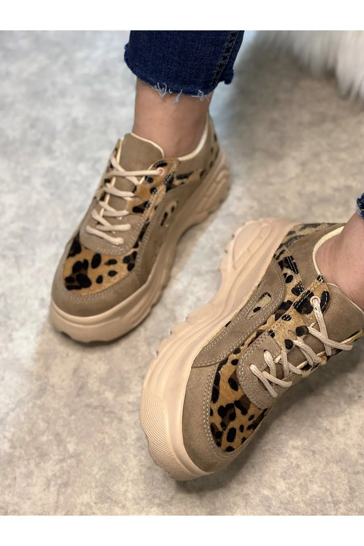 Günlük Kadın Bej Leopar Spor Ayakkabı Yüksek Taban 6 Cm Sneaker 001