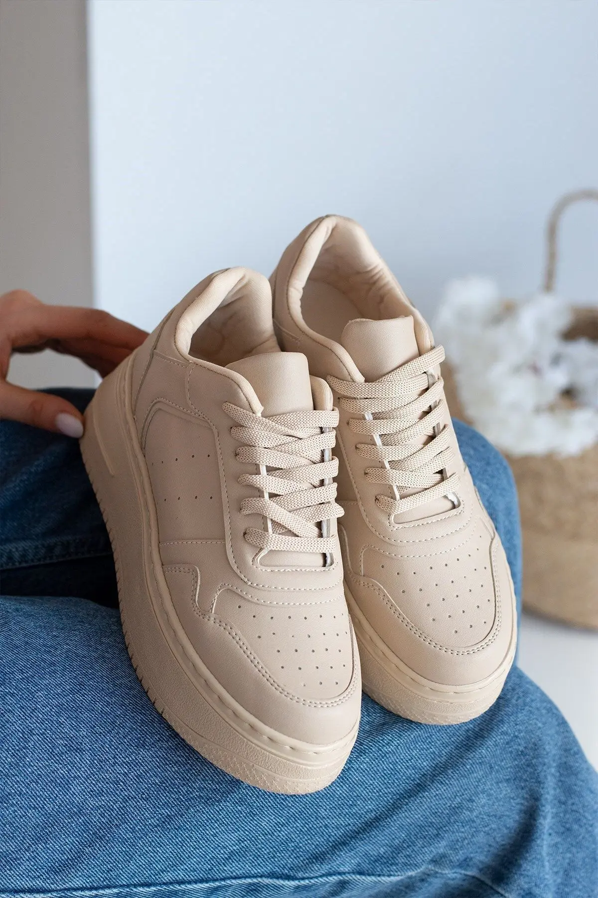 Günlük Kadın Sneaker Spor Ayakkabı Desenli Hafif Yüksek Taban Bağcıklı 001