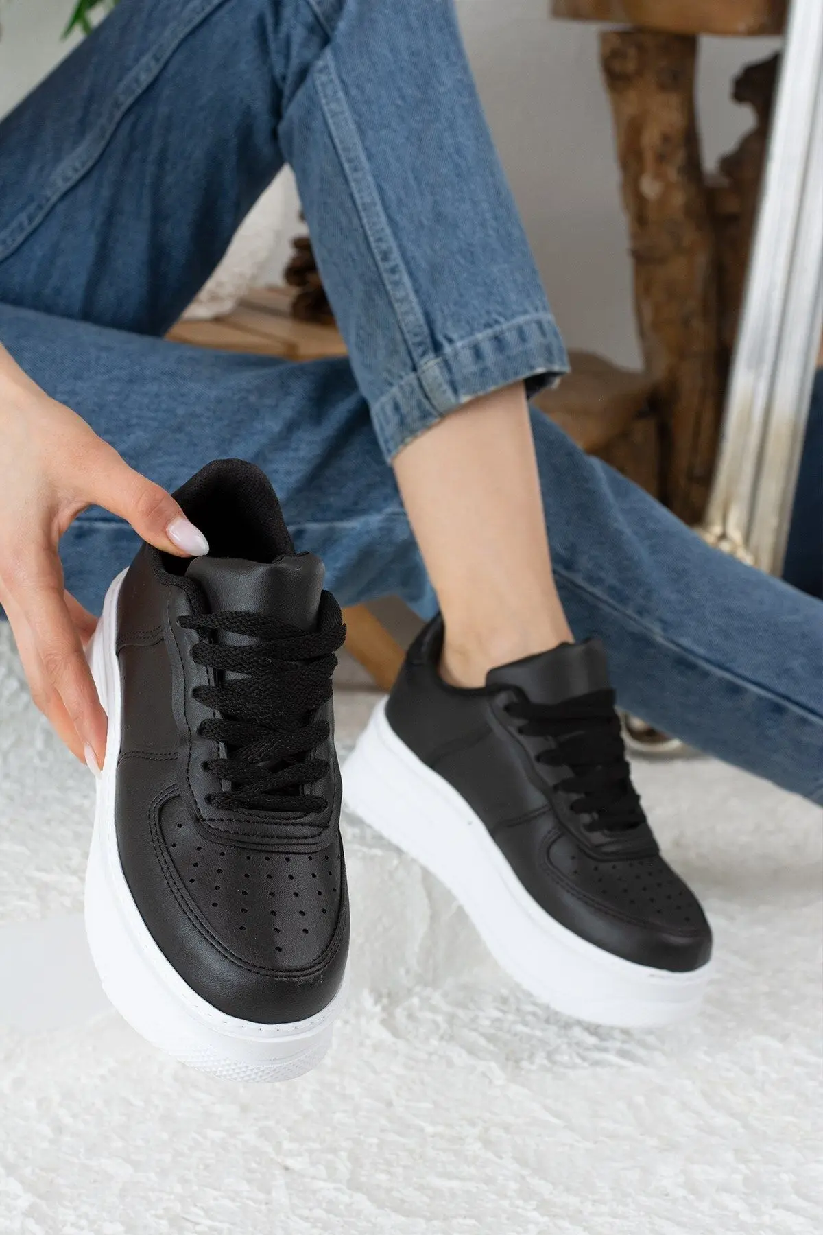 Günlük Kadın Sneaker Spor Ayakkabı Desenli Hafif Yüksek Taban Bağcıklı 001