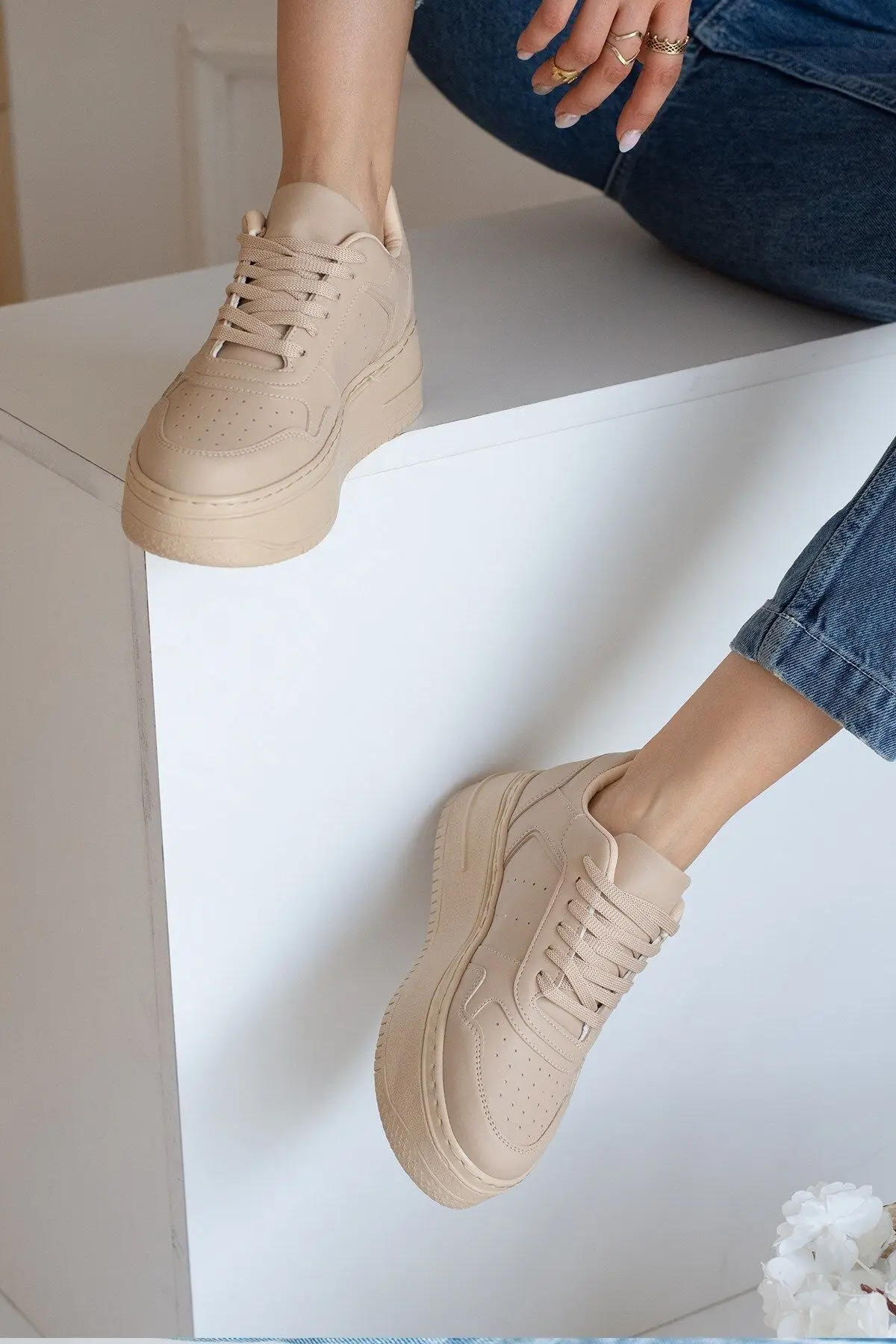 Günlük Kadın Sneaker Spor Ayakkabı Desenli Hafif Yüksek Taban Bağcıklı 001