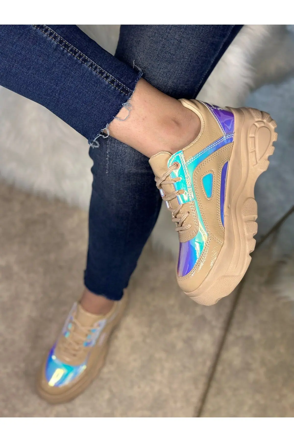 Günlük Kadın Bej Hologram Spor Ayakkabı Yüksek Taban 6 Cm Sneaker 001
