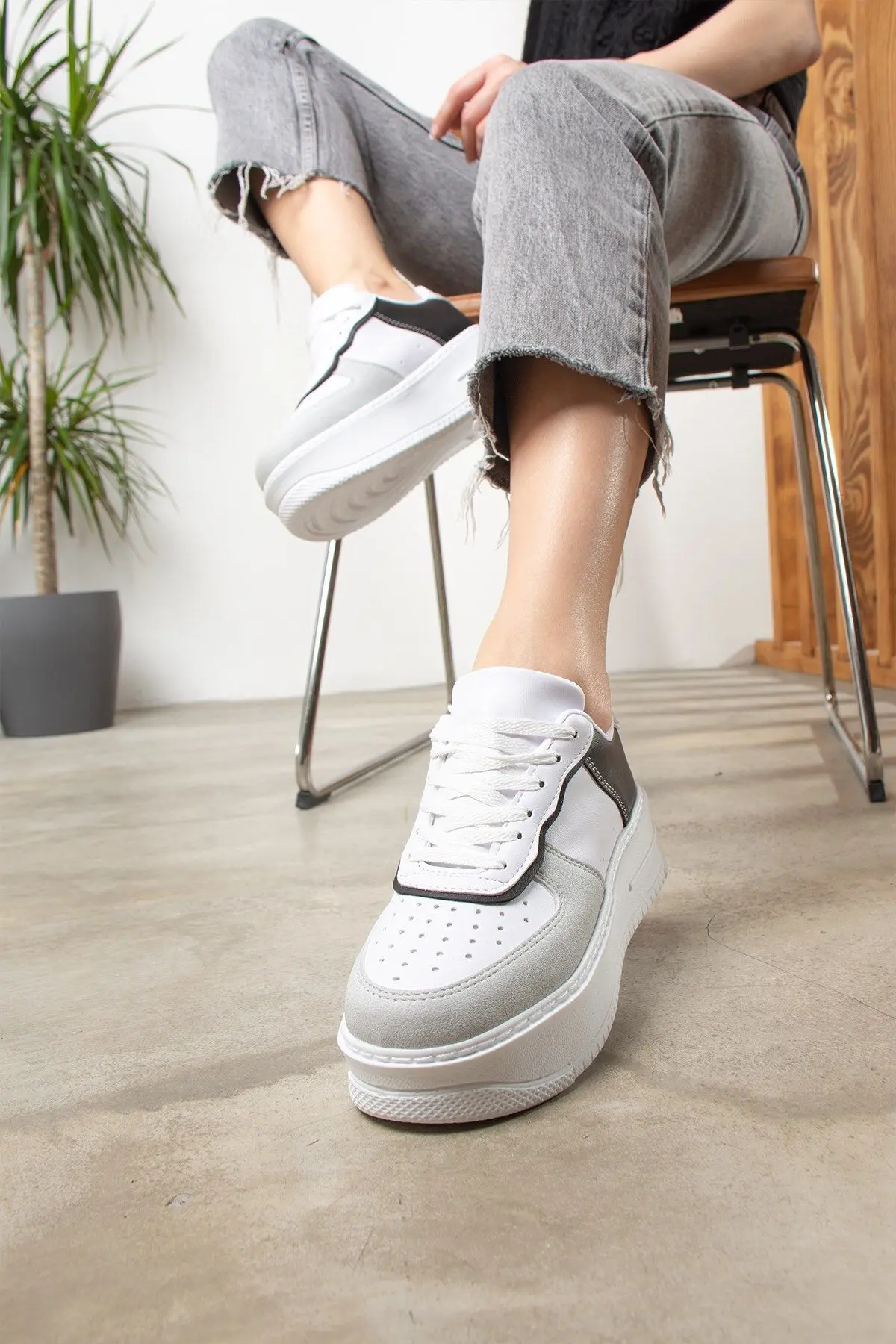 SİYAH TAŞ GRİ BEYAZ 451