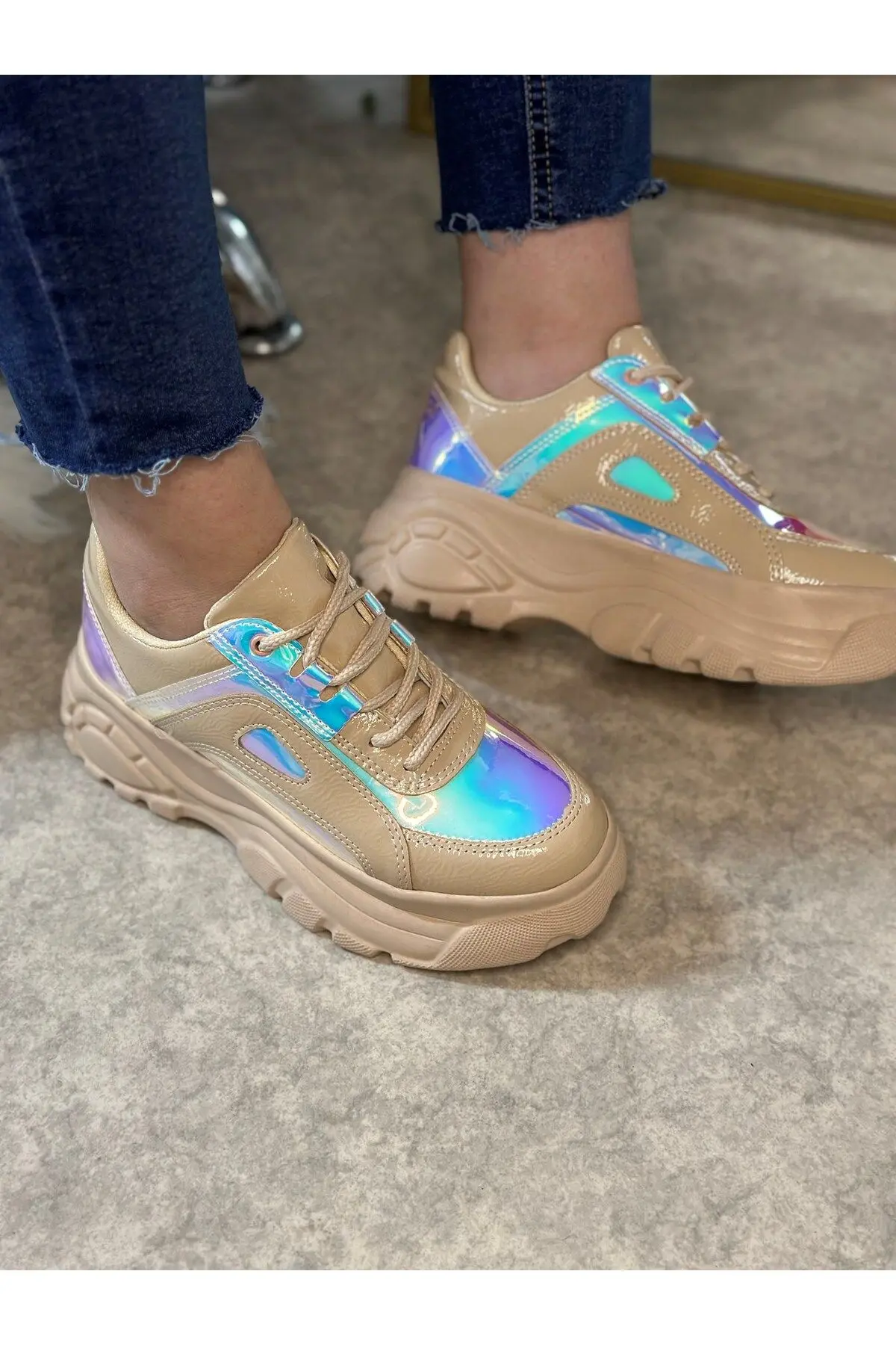 Günlük Kadın Bej Hologram Spor Ayakkabı Yüksek Taban 6 Cm Sneaker 001