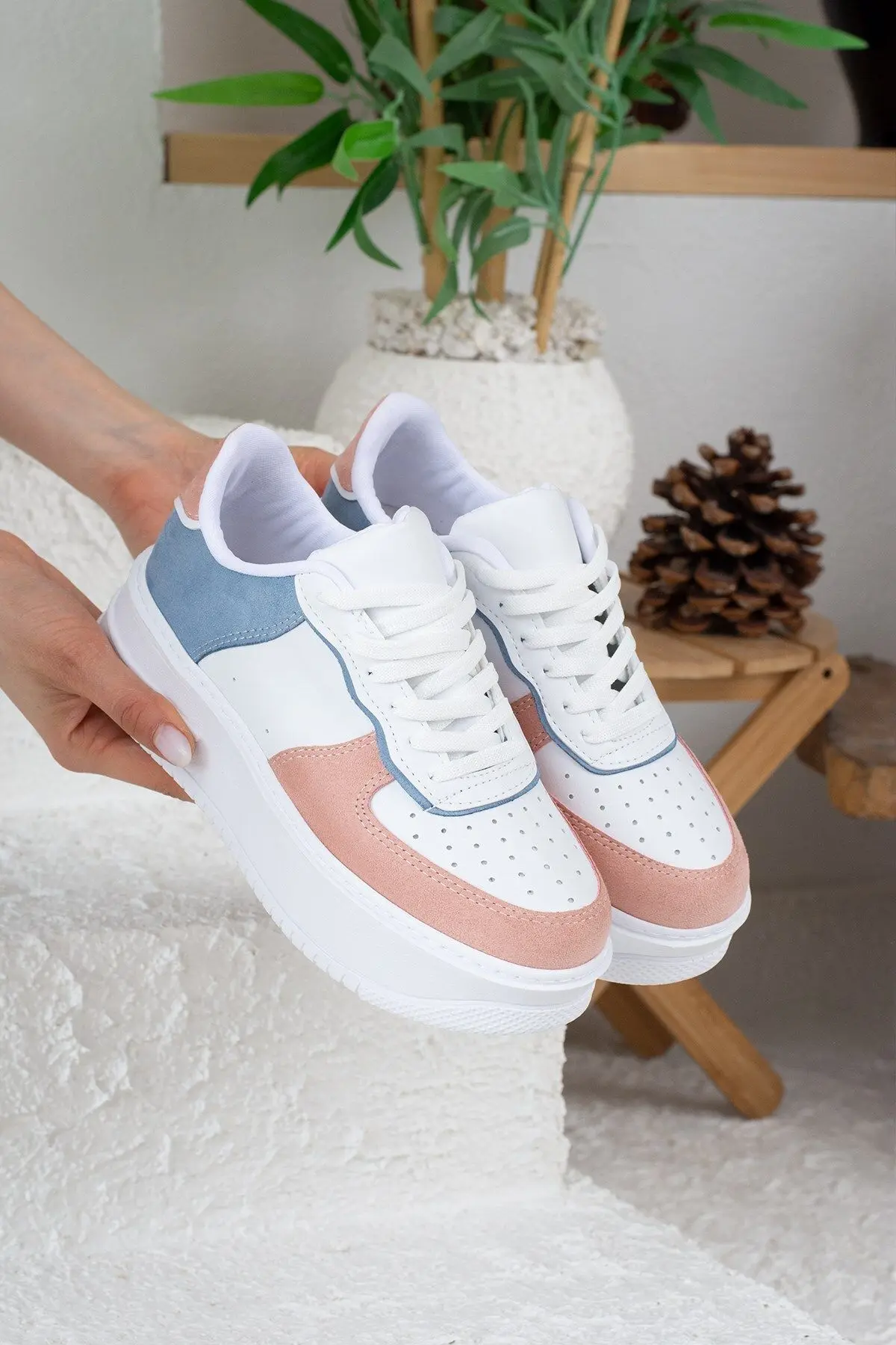 Günlük Kadın Sneaker Spor Ayakkabı Desenli Hafif Yüksek Taban Bağcıklı 001