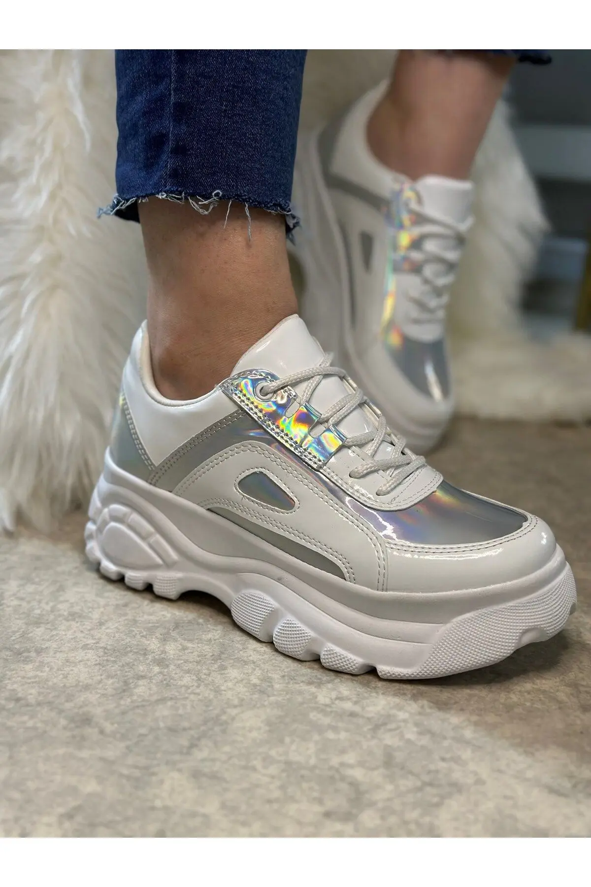Günlük Kadın Beyaz Hologram Spor Ayakkabı Yüksek Taban 6 Cm Sneaker 001