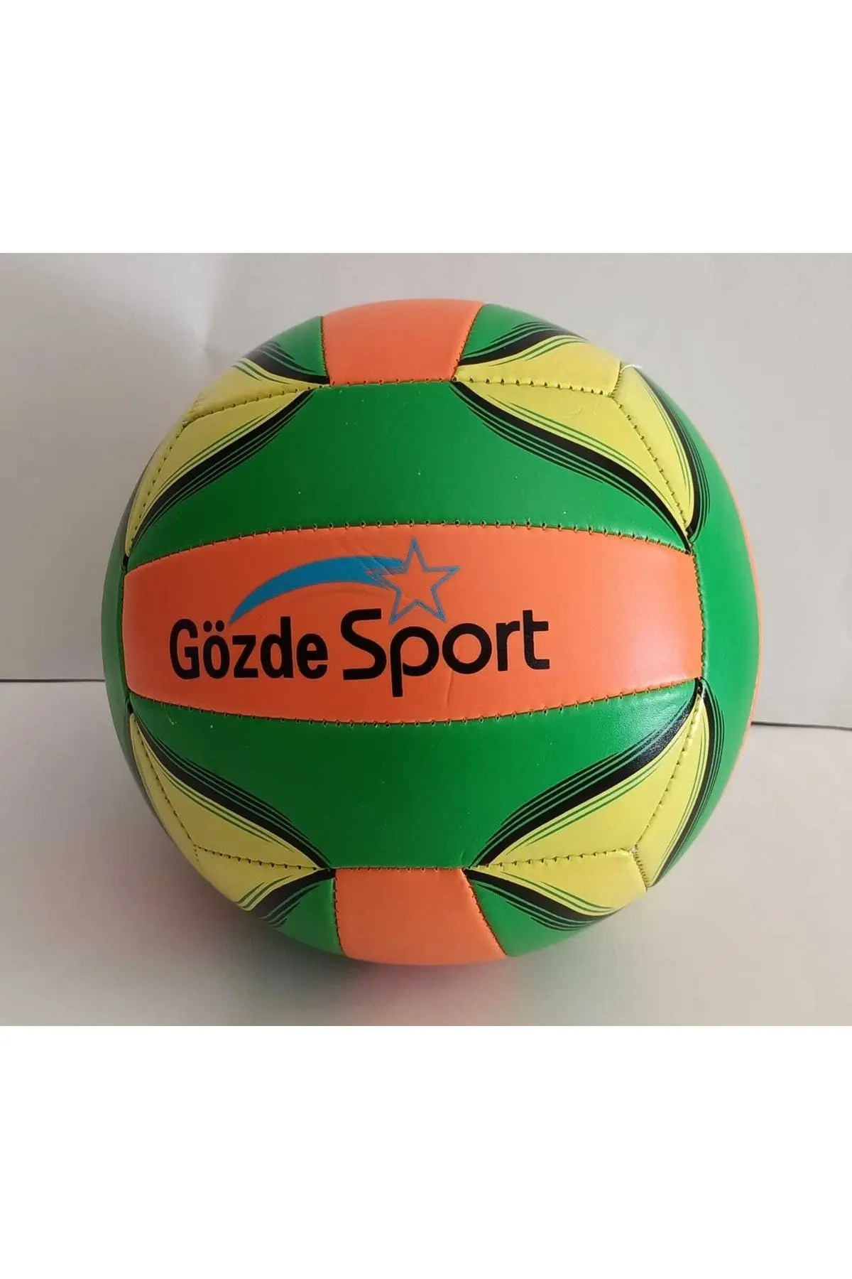 Voleybol Topu Ve 2 Adet Top Şişirme Iğnesi