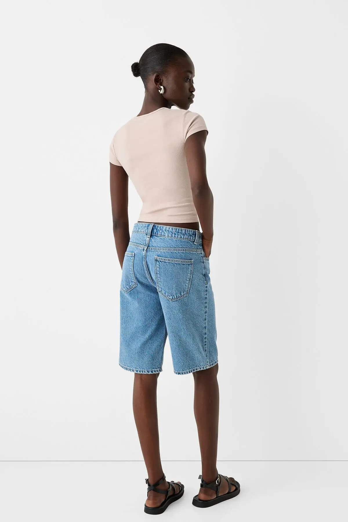 Kısa kollu bisiklet yaka t-shirt