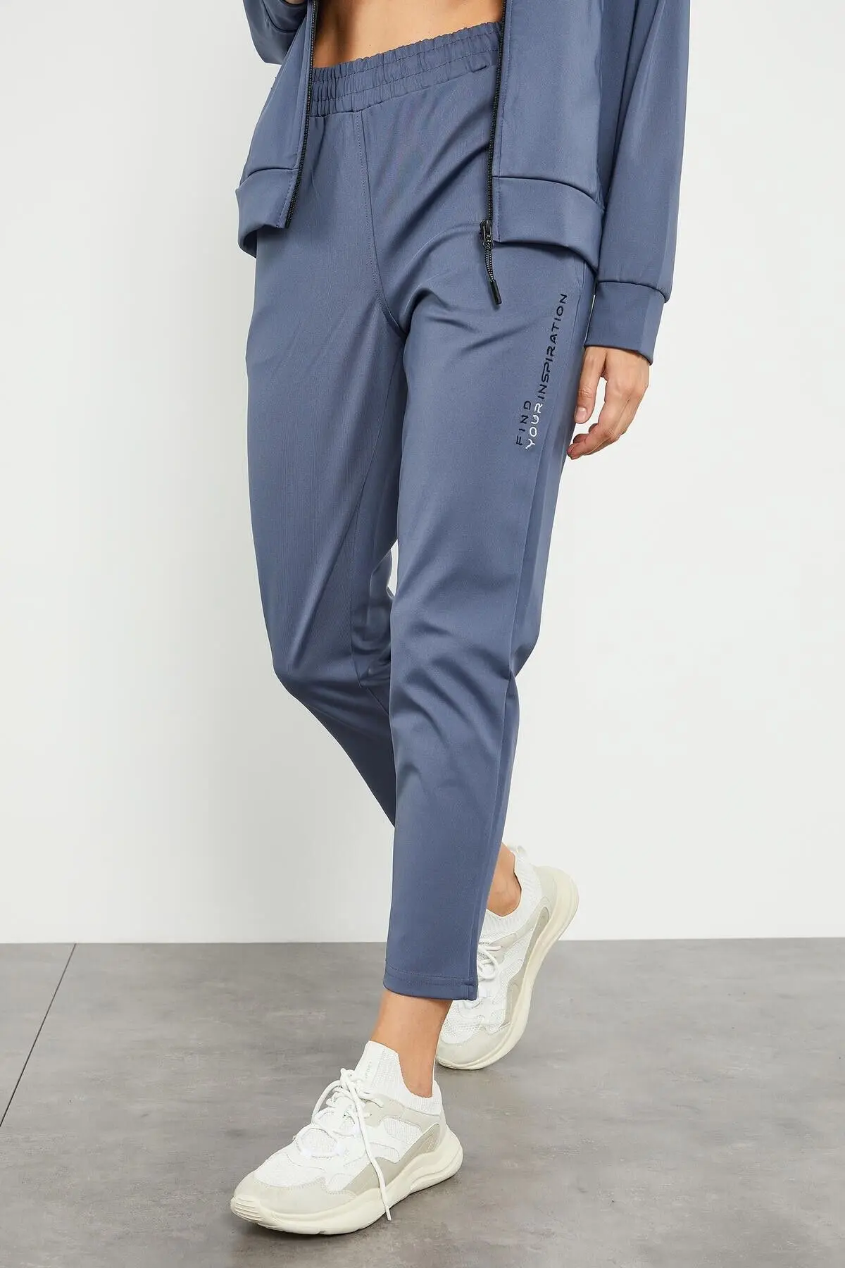 Petrol Kapüşonlu Gizli Cep Detaylı Standart Kalıp Kadın Eşofman Takımı - 95306