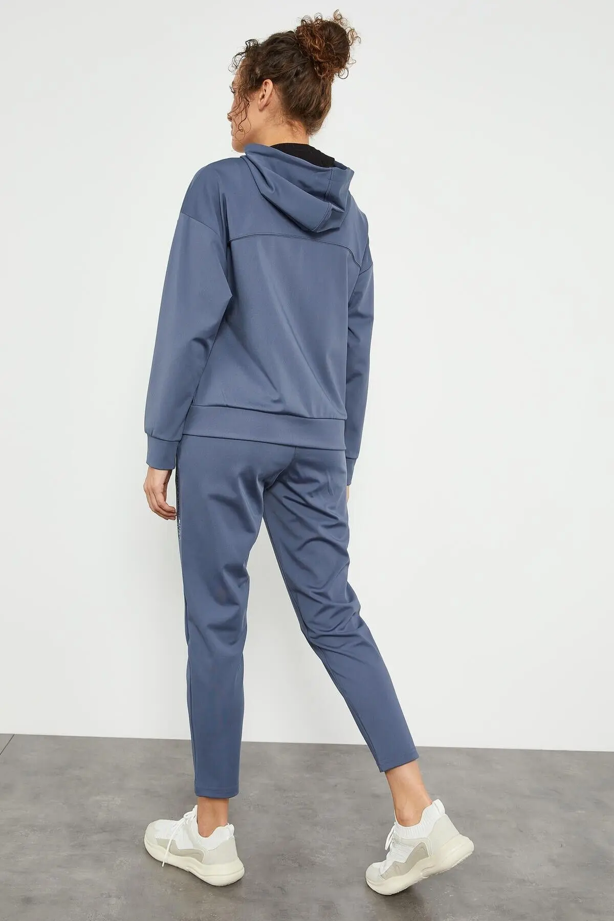 Petrol Kapüşonlu Gizli Cep Detaylı Standart Kalıp Kadın Eşofman Takımı - 95306