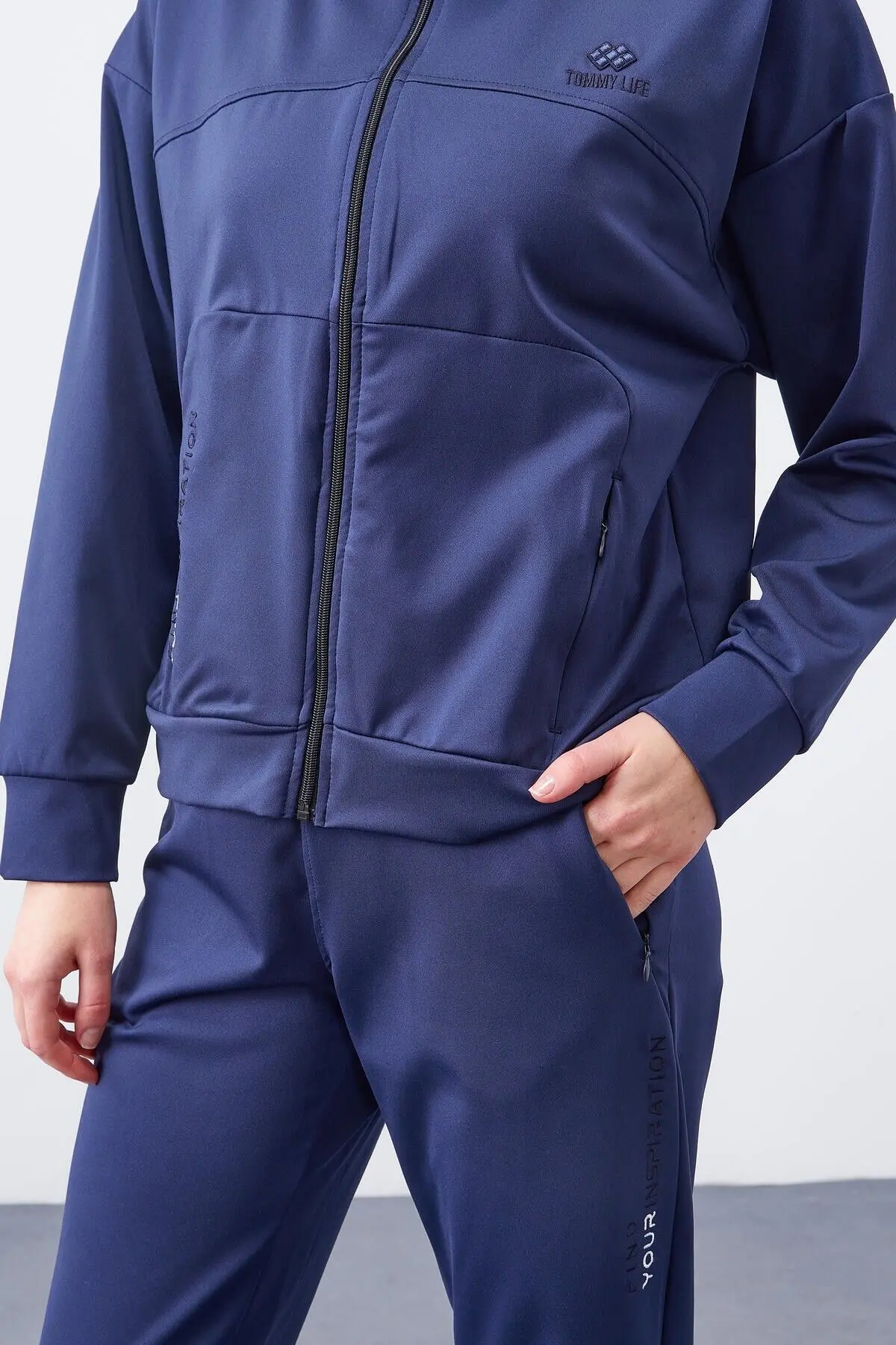 İndigo Kapüşonlu Gizli Cep Detaylı Standart Kalıp Kadın Eşofman Takımı - 95306