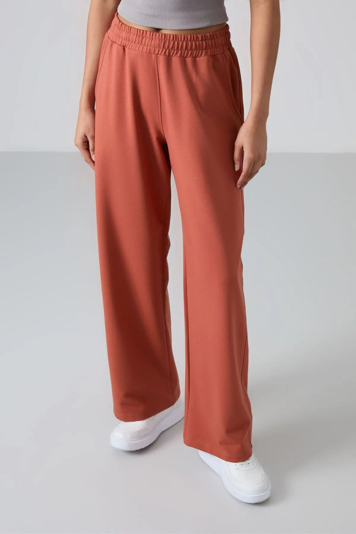 Kiremit Yüksek Bel Cepli Rahat Form Geniş Paça Kadın Eşofman Alt - 94567