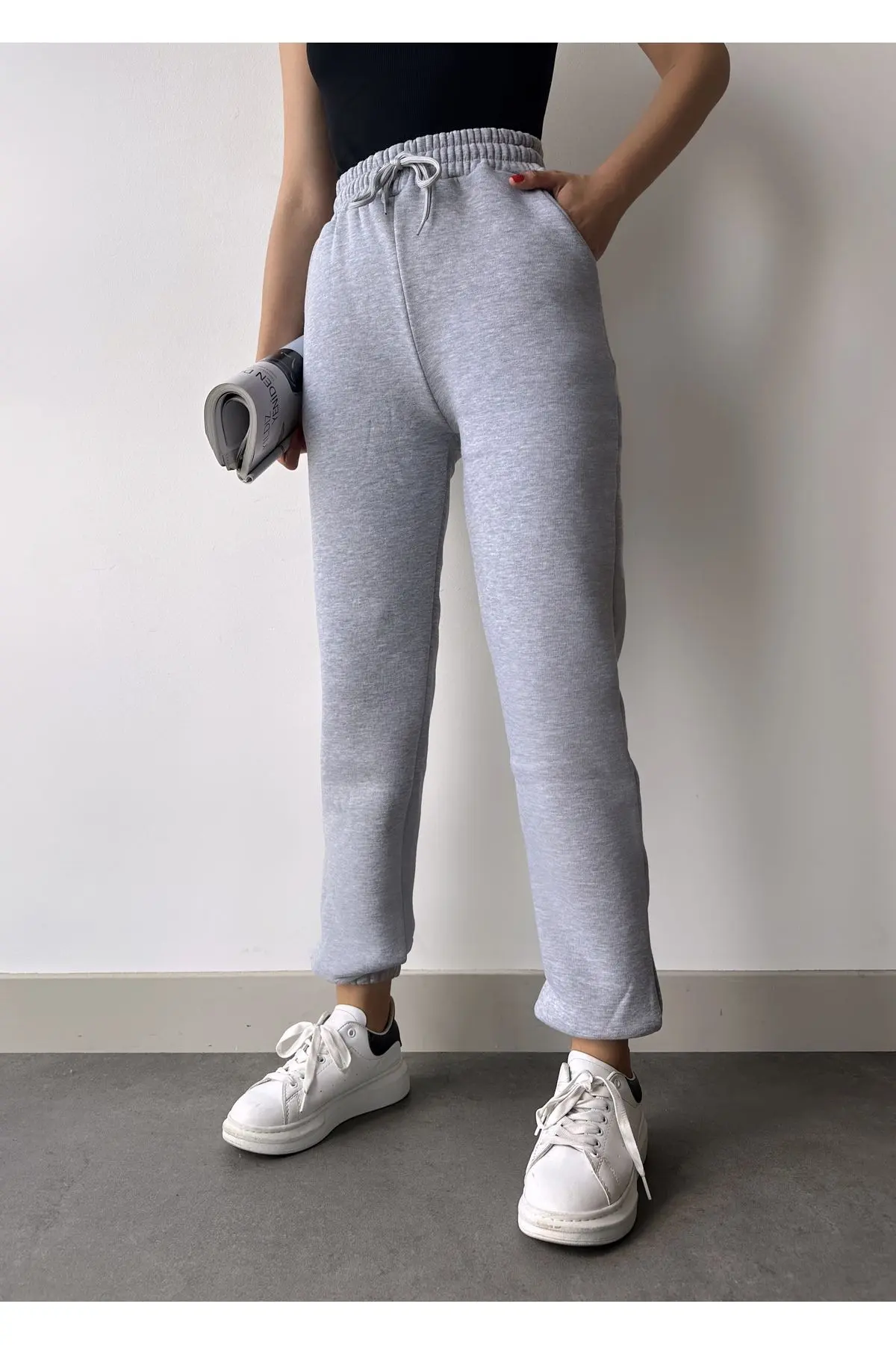 Kadın Gri Kışlık Kalın İçi Polarlı Yüksek Bel Paçası Lastikli Basic Jogger Eşofman Altı