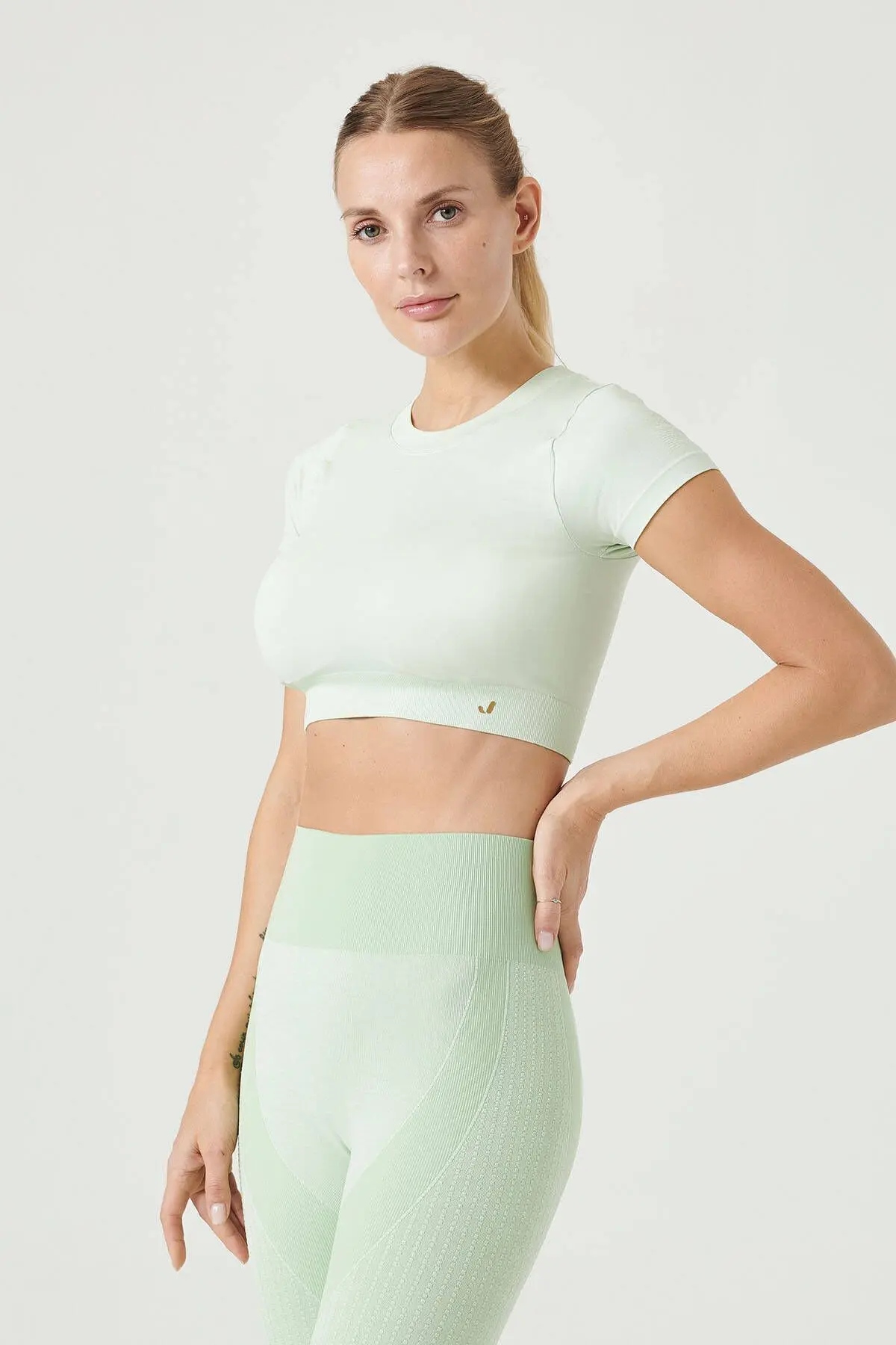 Jerf Captiva Yumuşak Dokulu & Esnek Crop Top Yeşil
